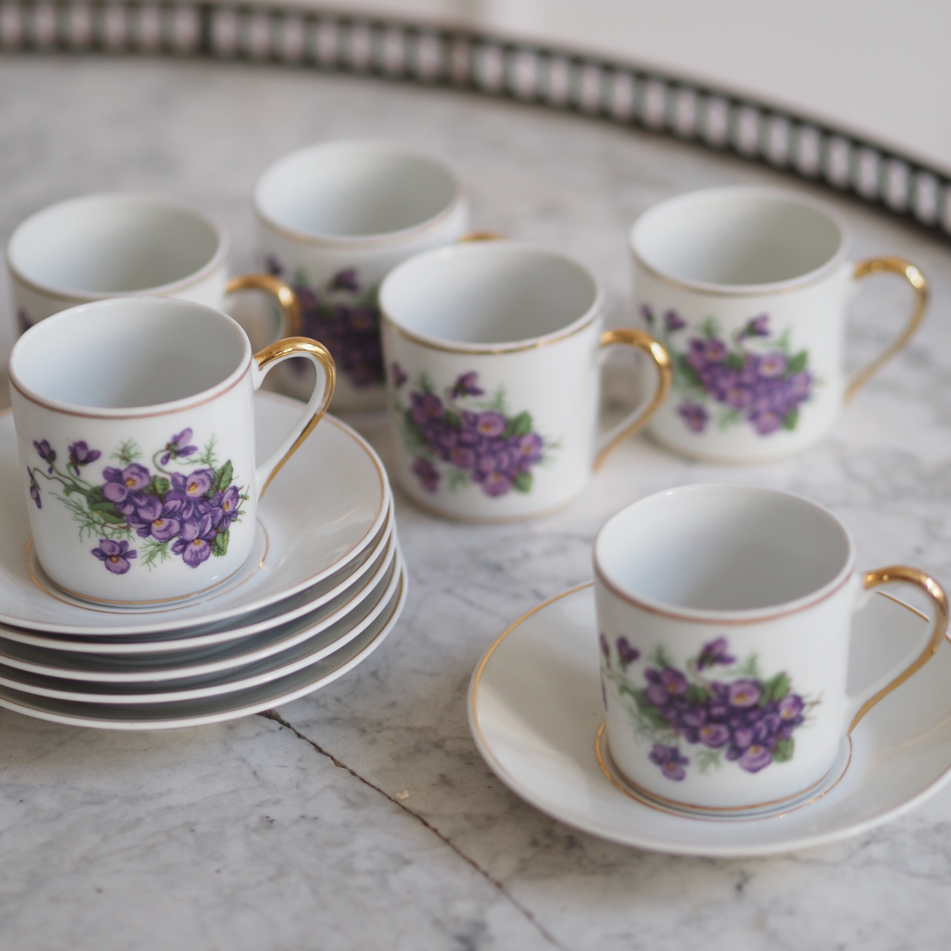 Miniatur-Kaffeeservice · 6er Set mit violettem Blütendekor