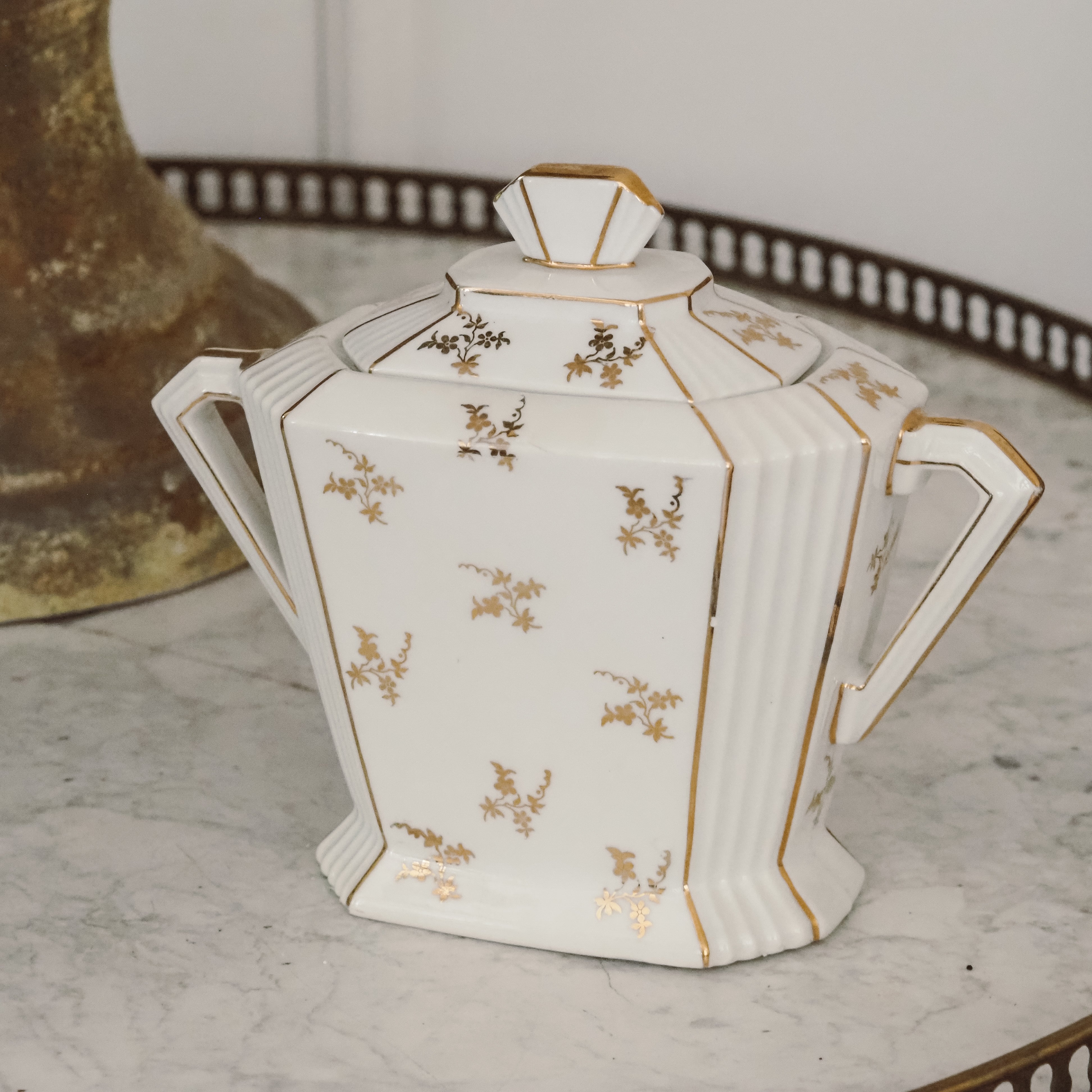 Zuckerdose Limoges · Art-Déco-Porzellan mit Goldstaffage, um 1930