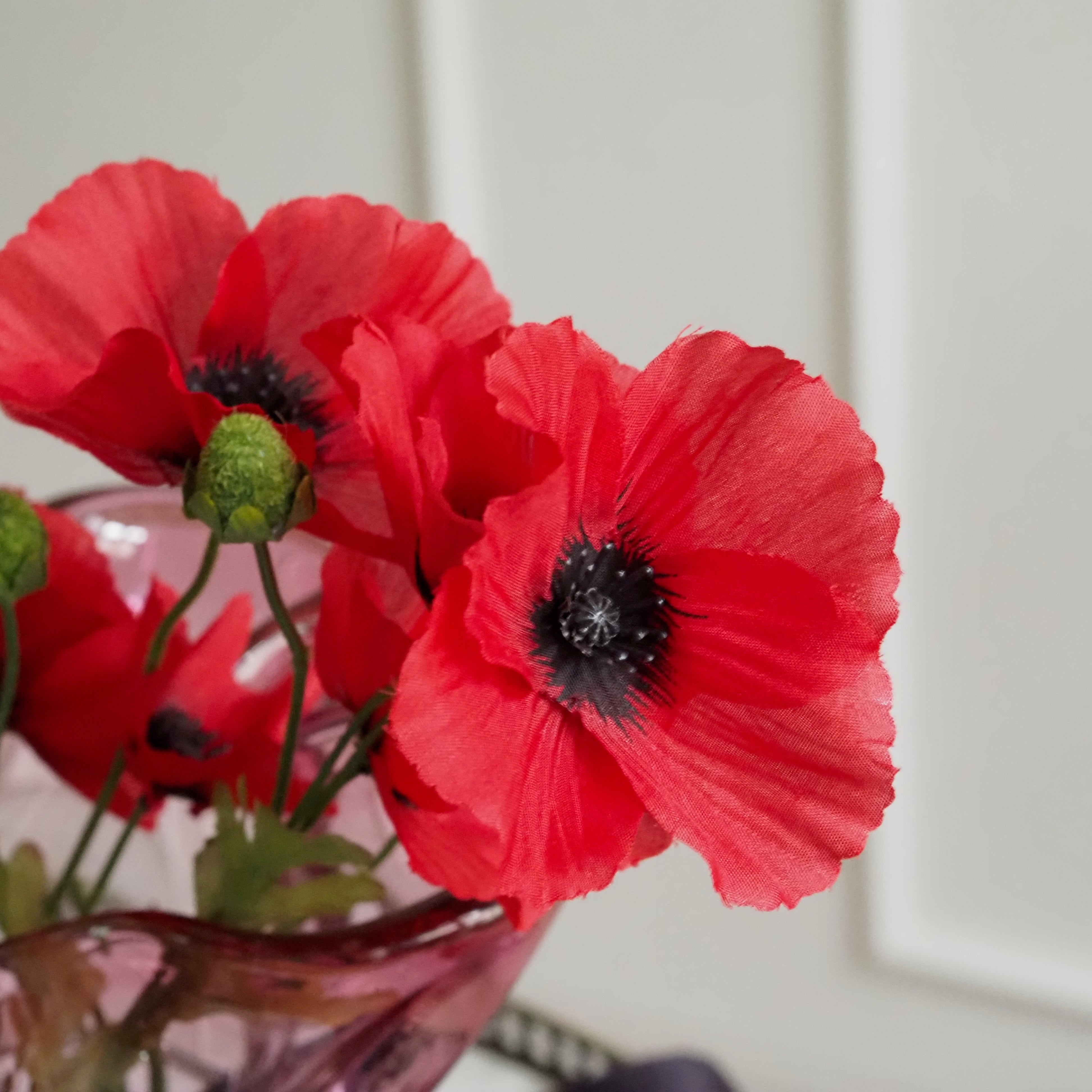 Mohnzweig Rot · Textilblüte mit Knospe im naturgetreuen Stil