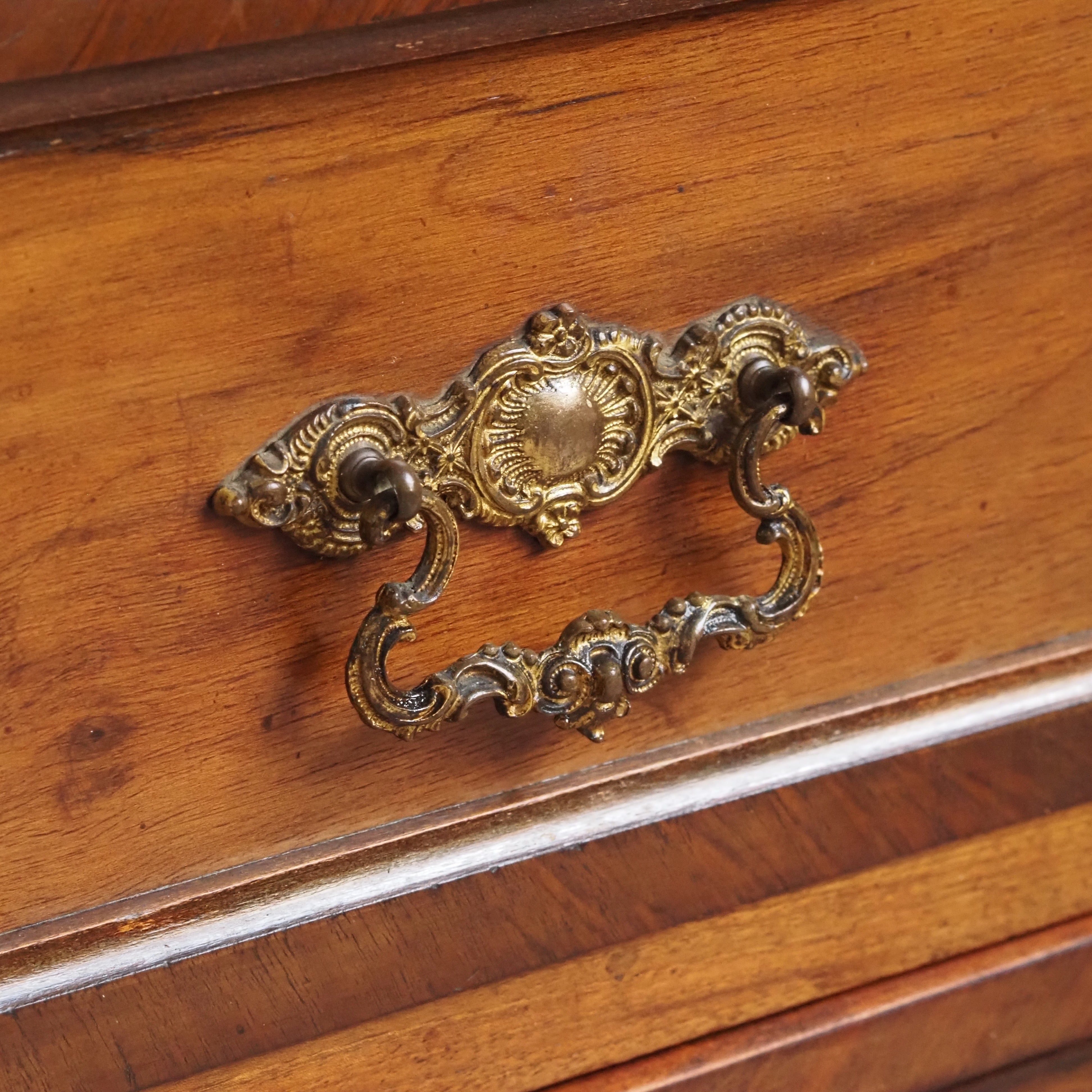 Spiegelschrank Nussbaum Gründerzeit um 1880