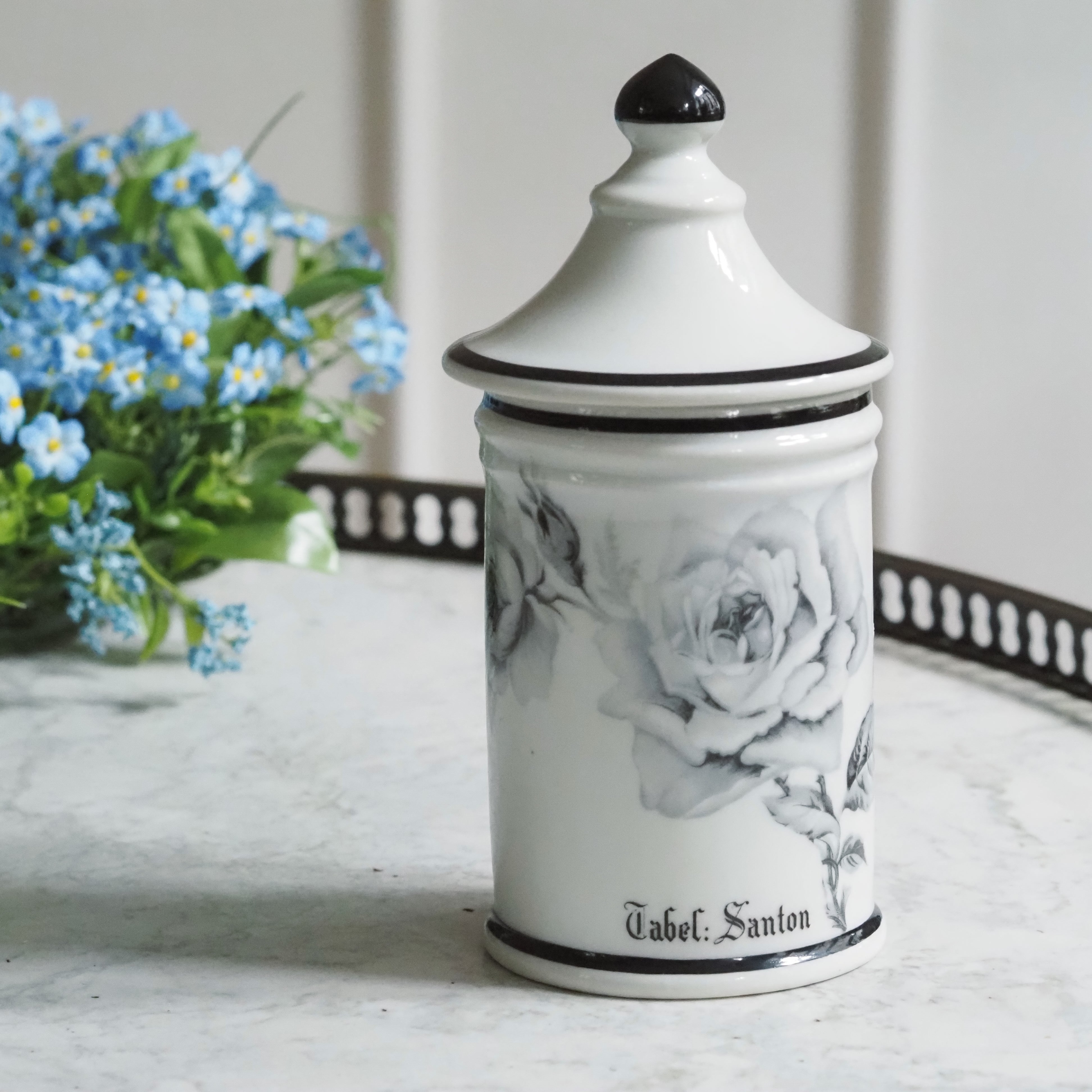 Keramische Dose mit Deckel · florales Dekor / klassisches Vorratsgefäß