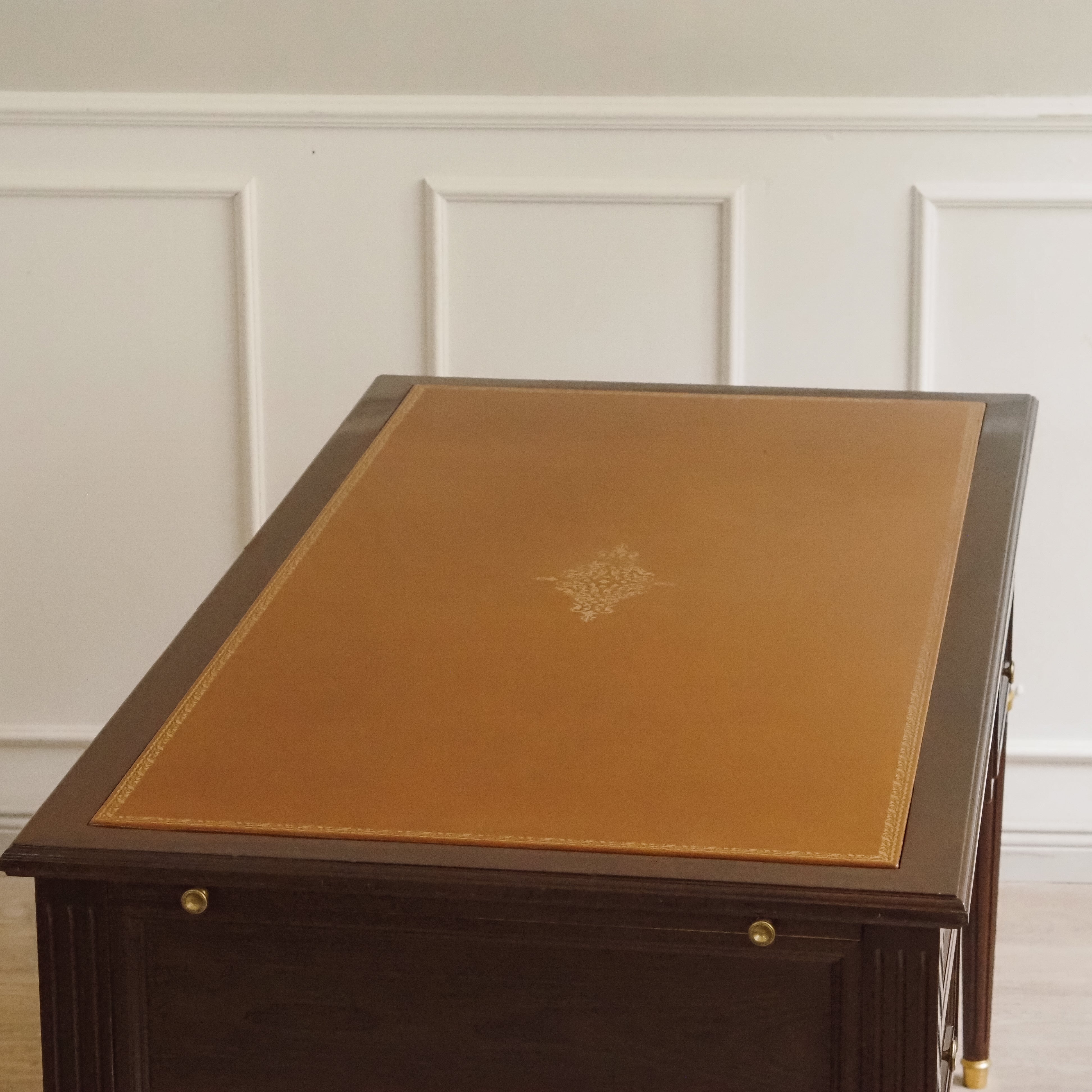 Schreibtisch Louis XVI Stil Mahagoni Lederauflage ausziehbar Bureau
