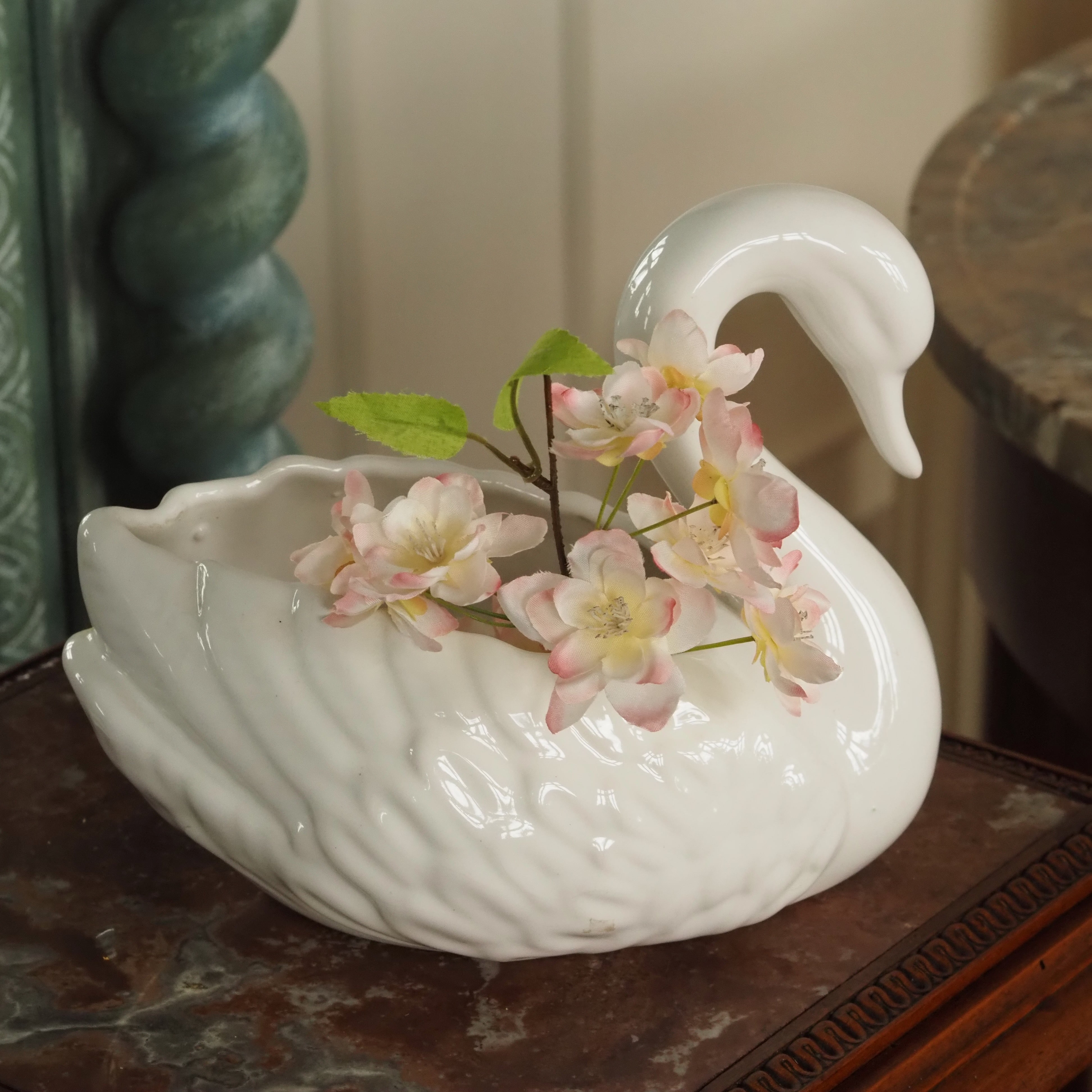 Blumentopf Schwan · Keramik · figürliches Ziergefäß 20. Jh.