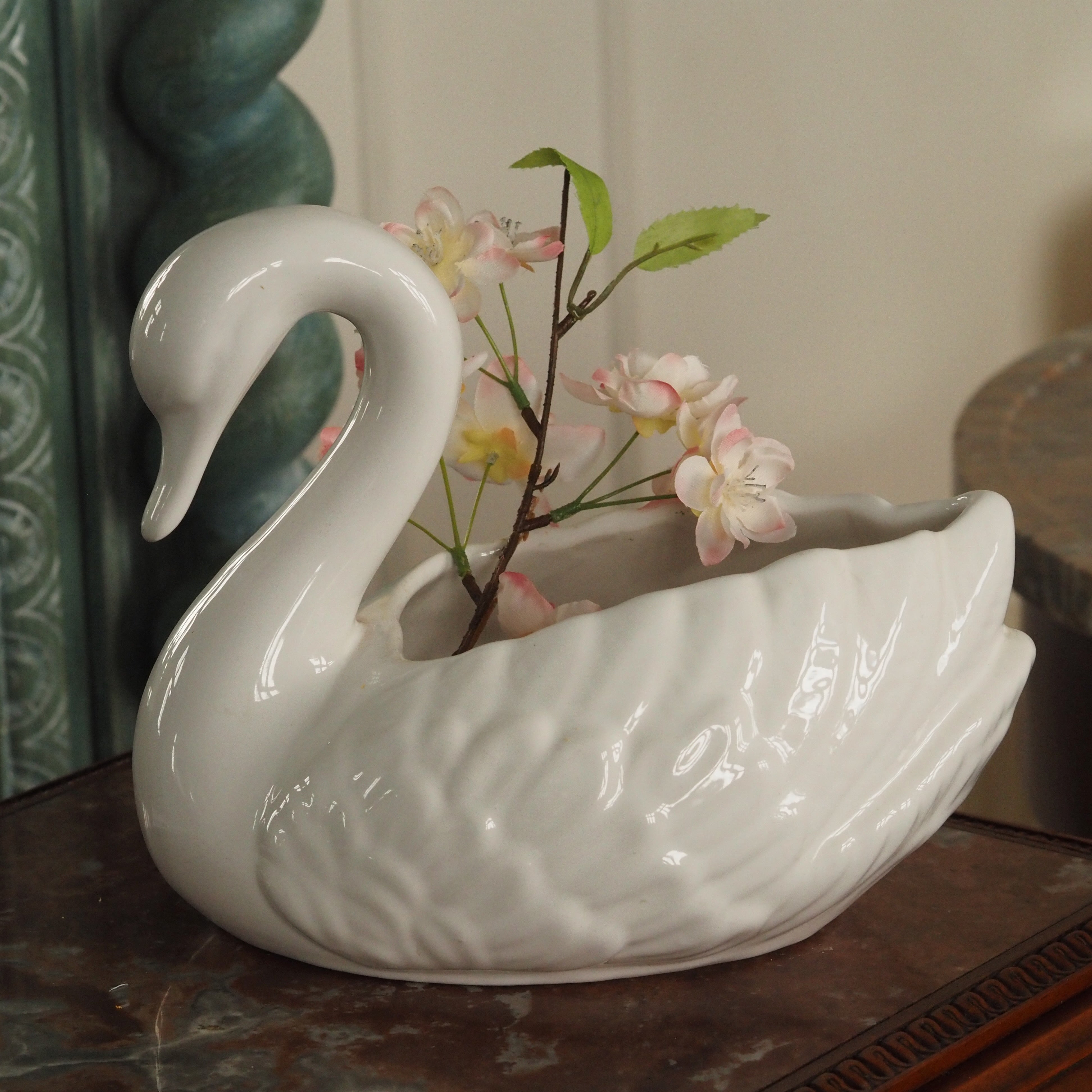 Blumentopf Schwan · Keramik · figürliches Ziergefäß 20. Jh.