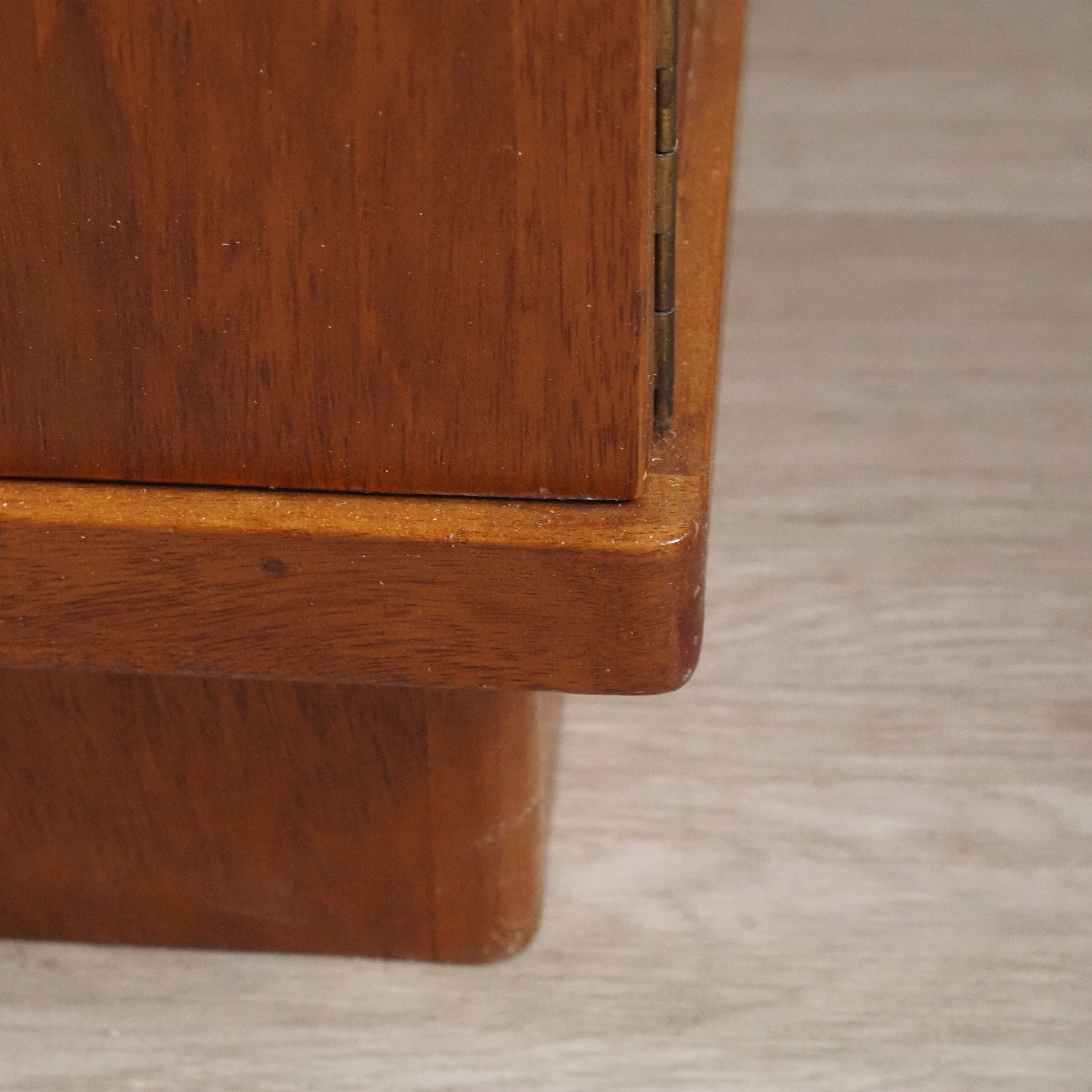Midcentury Kleiderschrank aus Limbaholz um 1960