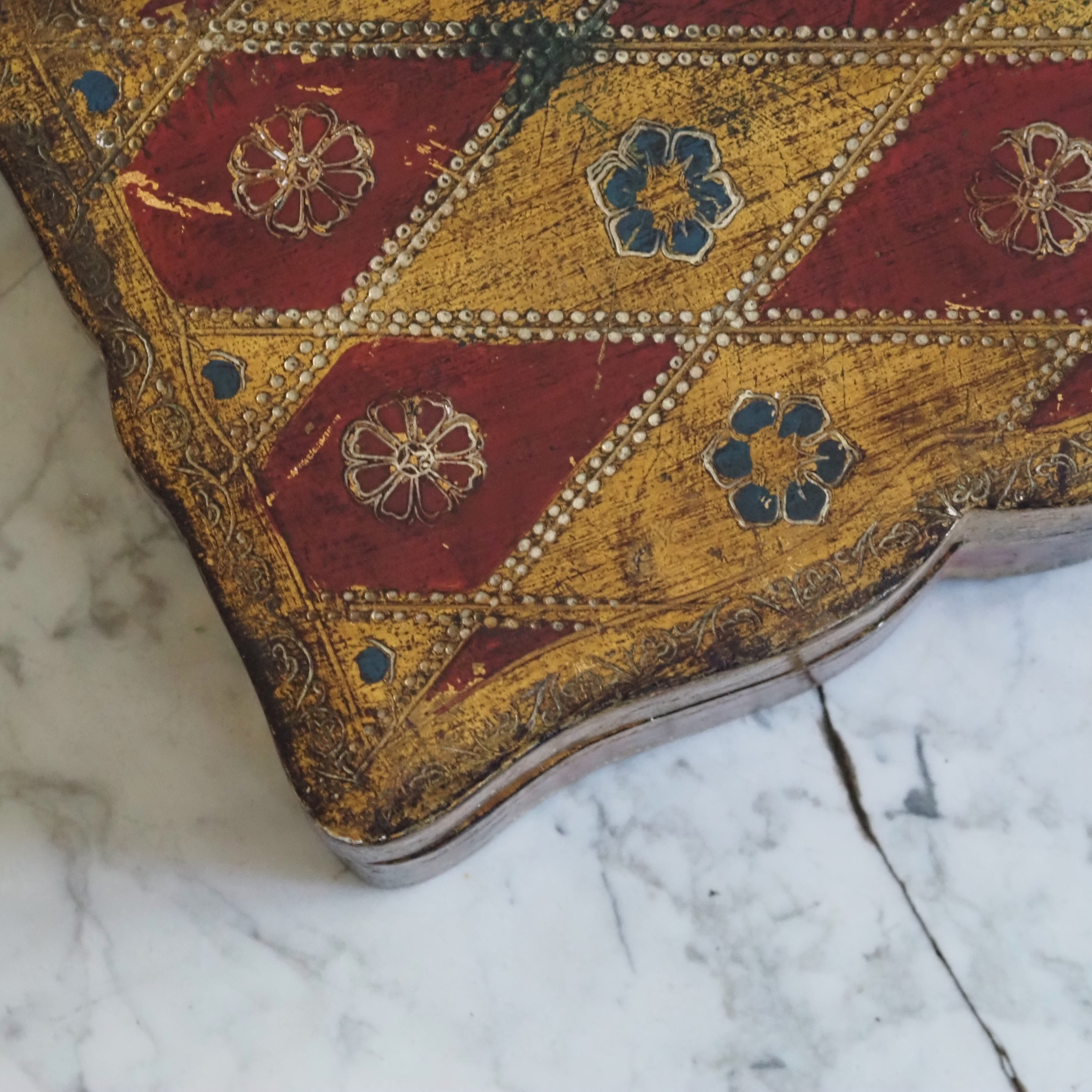 Florentiner Holzschatulle · historisierende Dekormalerei / Aufbewahrungsbox