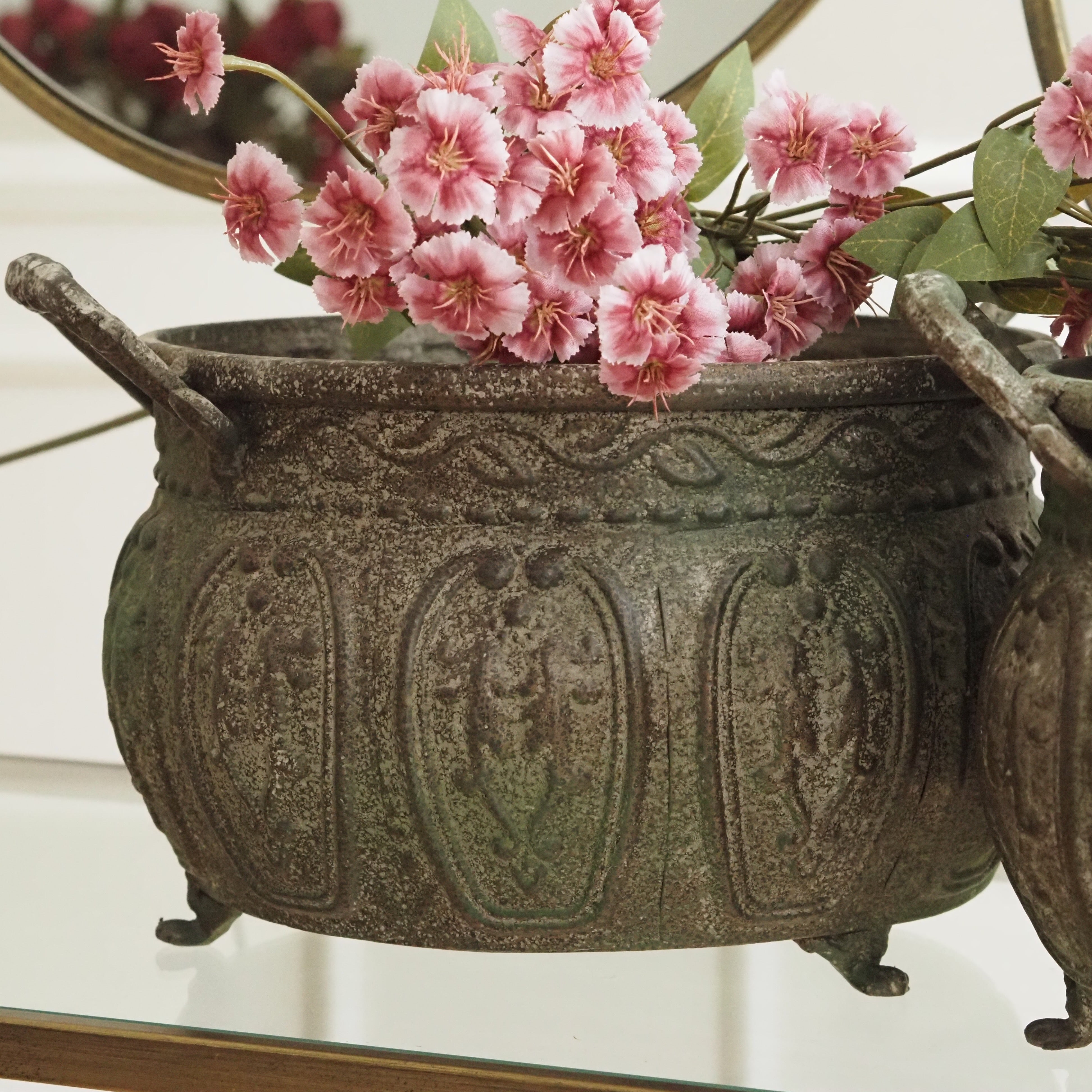 Blumentopf 2er Set aus Metall · historisierende Gartenform mit Patina