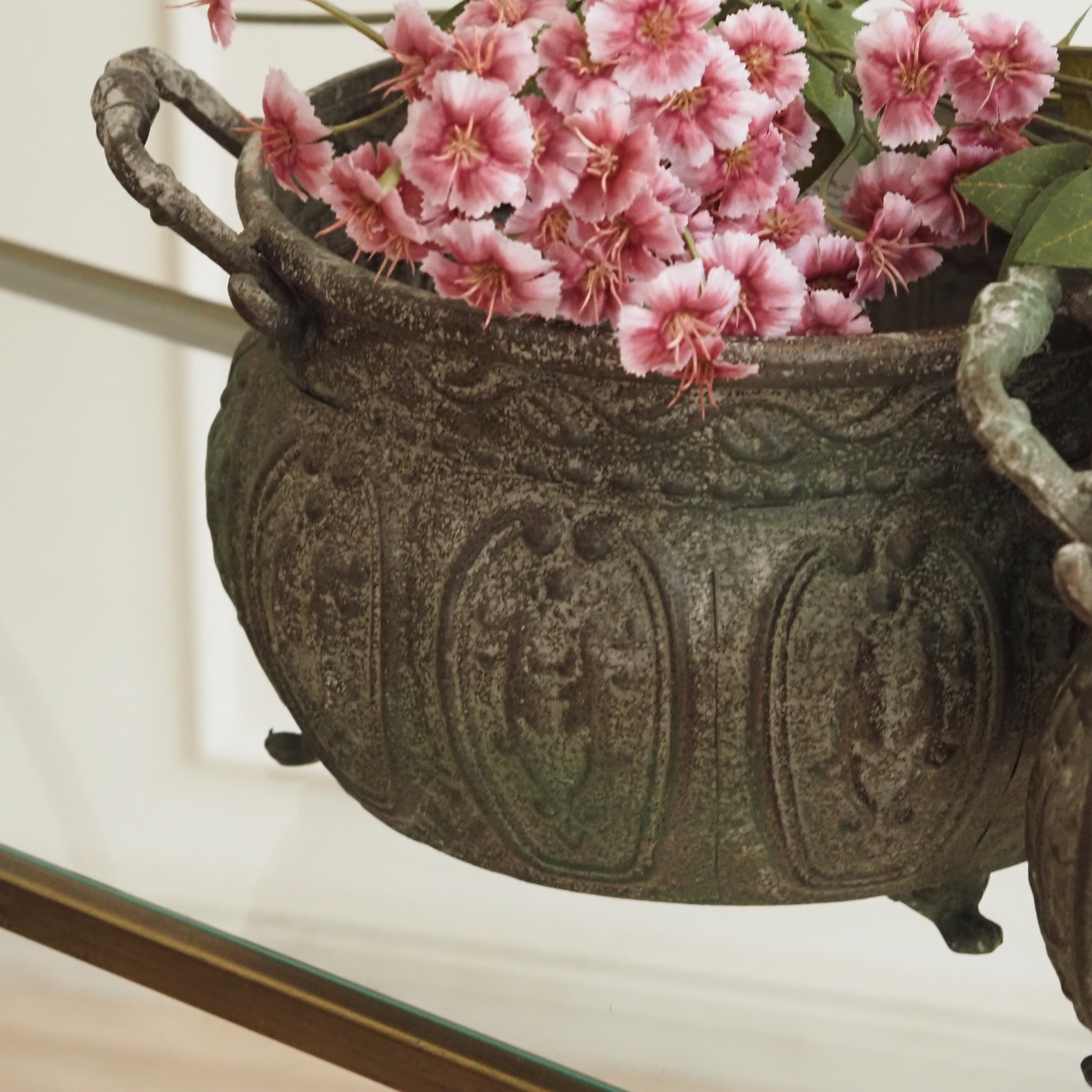 Blumentopf 2er Set aus Metall · historisierende Gartenform mit Patina