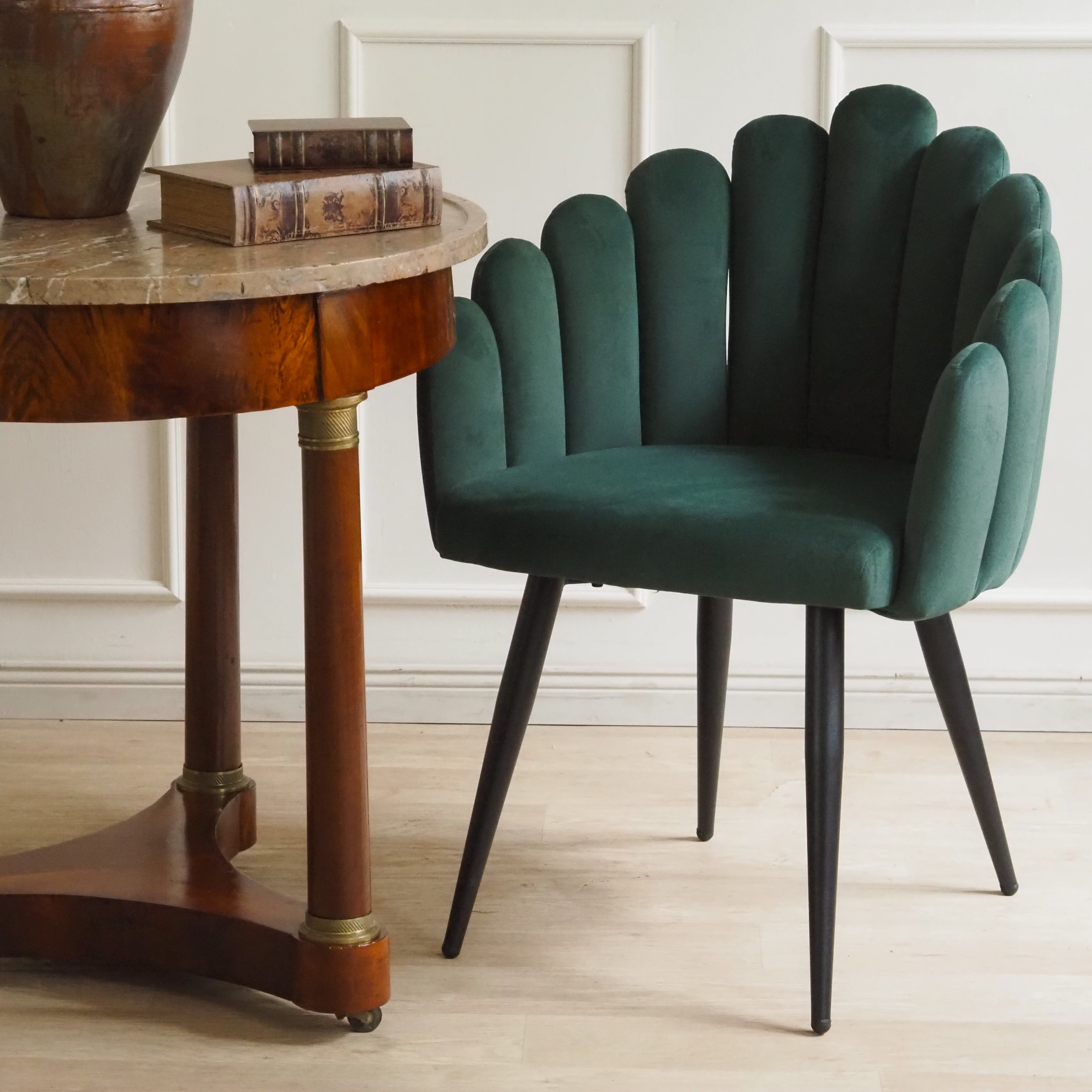 Muschelstuhl · moderne Form / gepolsterter Samtstuhl, Design Armchair