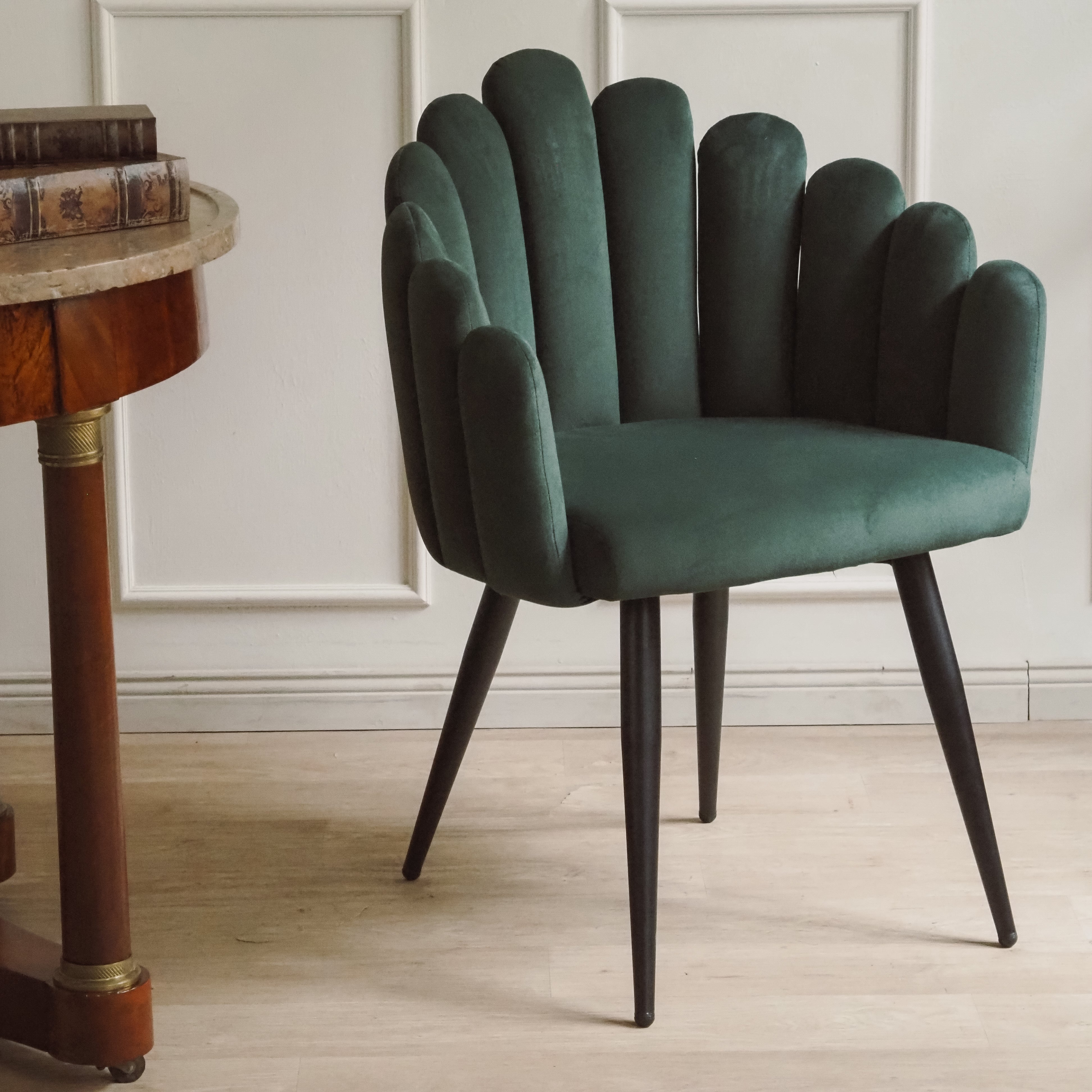 Muschelstuhl · moderne Form / gepolsterter Samtstuhl, Design Armchair