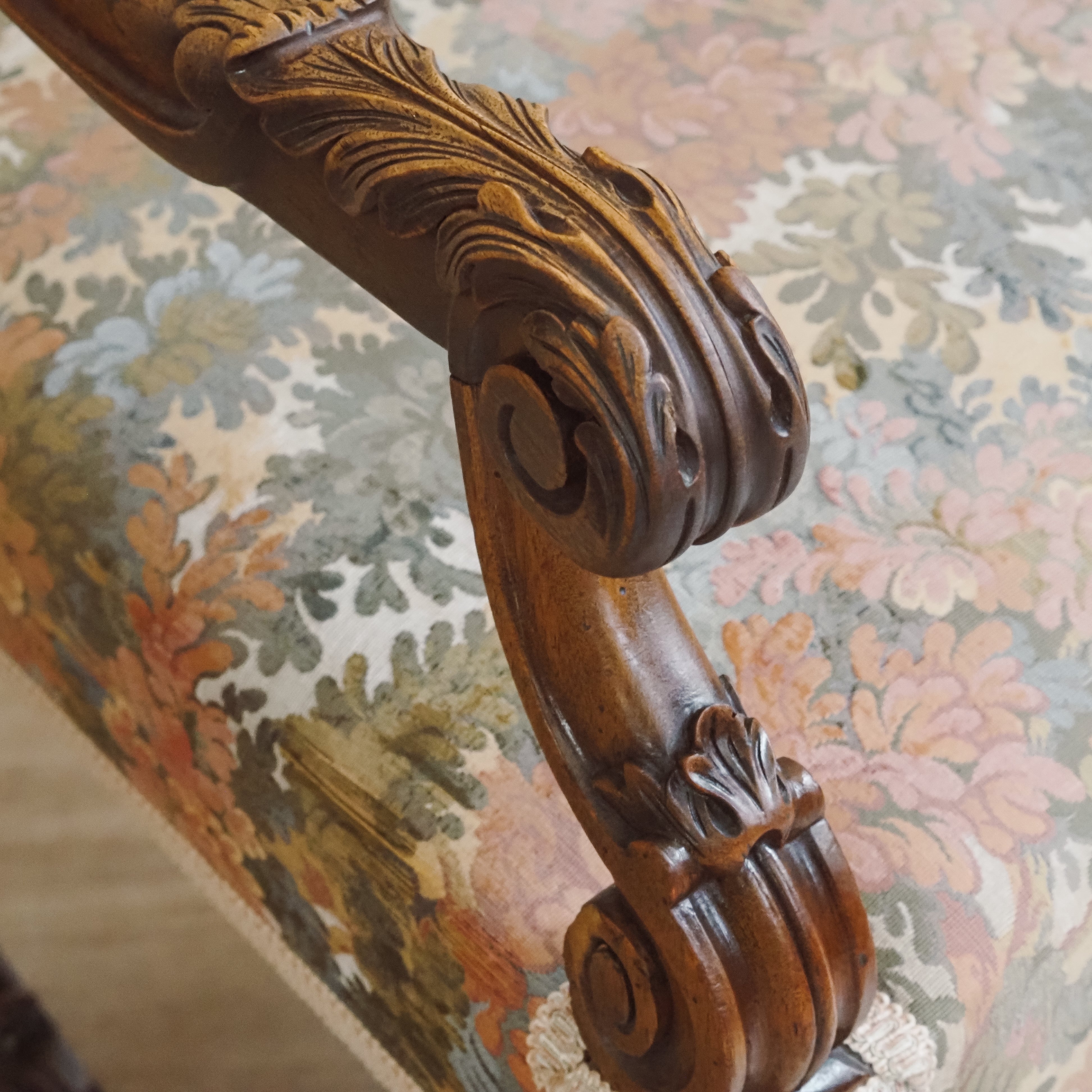 Louis XIV Armlehnstuhl Nussbaum um 1880