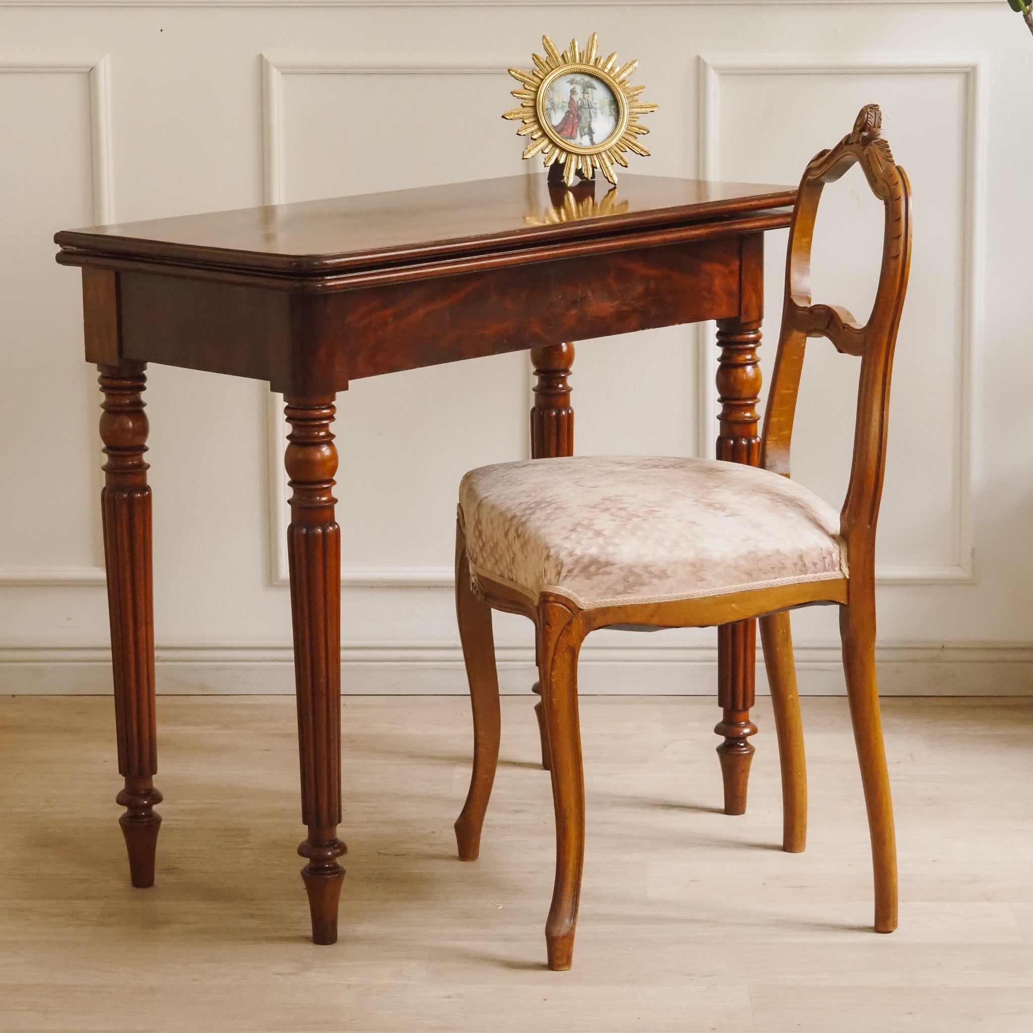 Antiker französischer Spieltisch aus Mahagoni - Klapptisch, Vintage Konsole