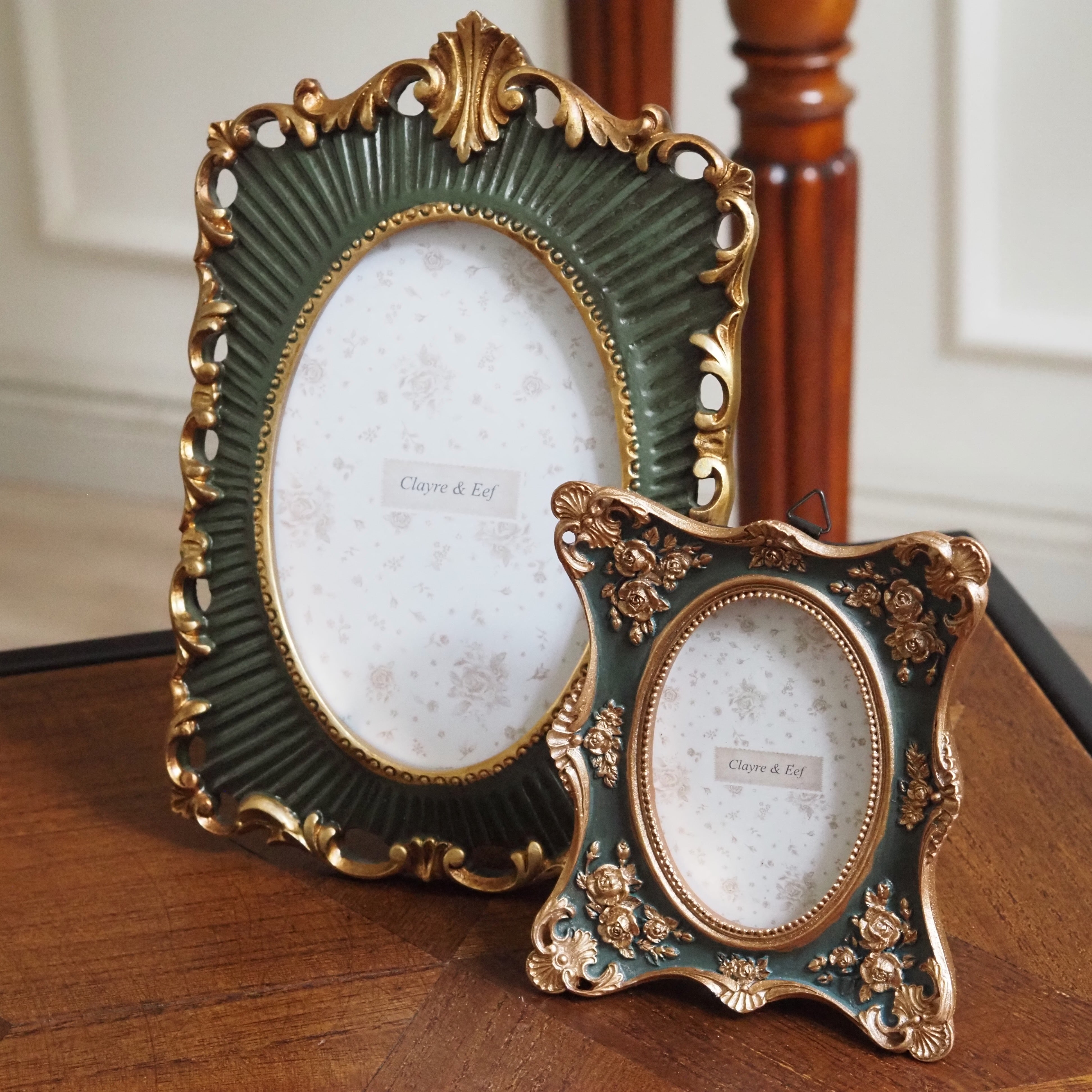 Ornamentierter Bilderrahmen Grün-Gold · historisierende Rahmenform · Varianten S–M