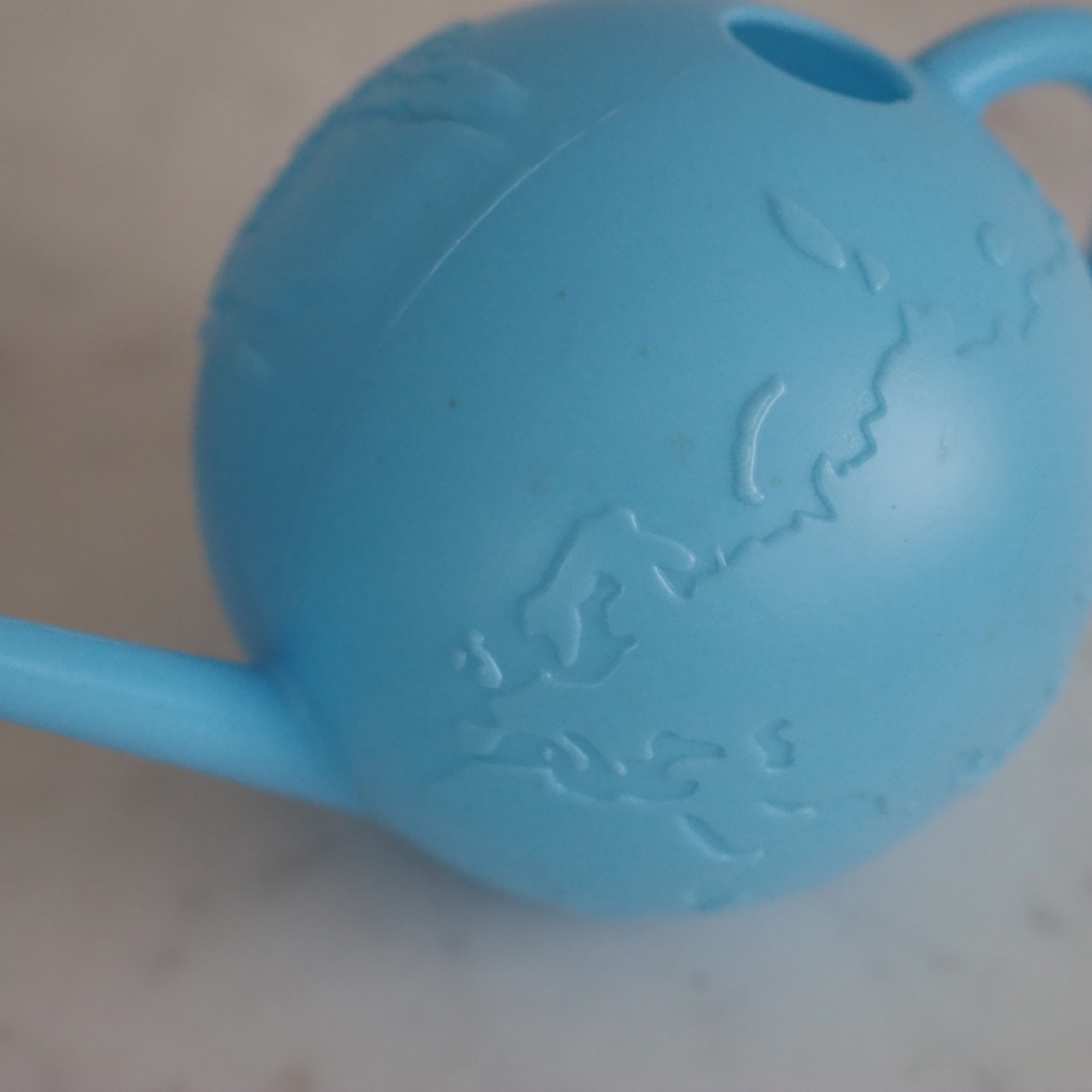 Gießkanne · Globusform · Kunststoff blau