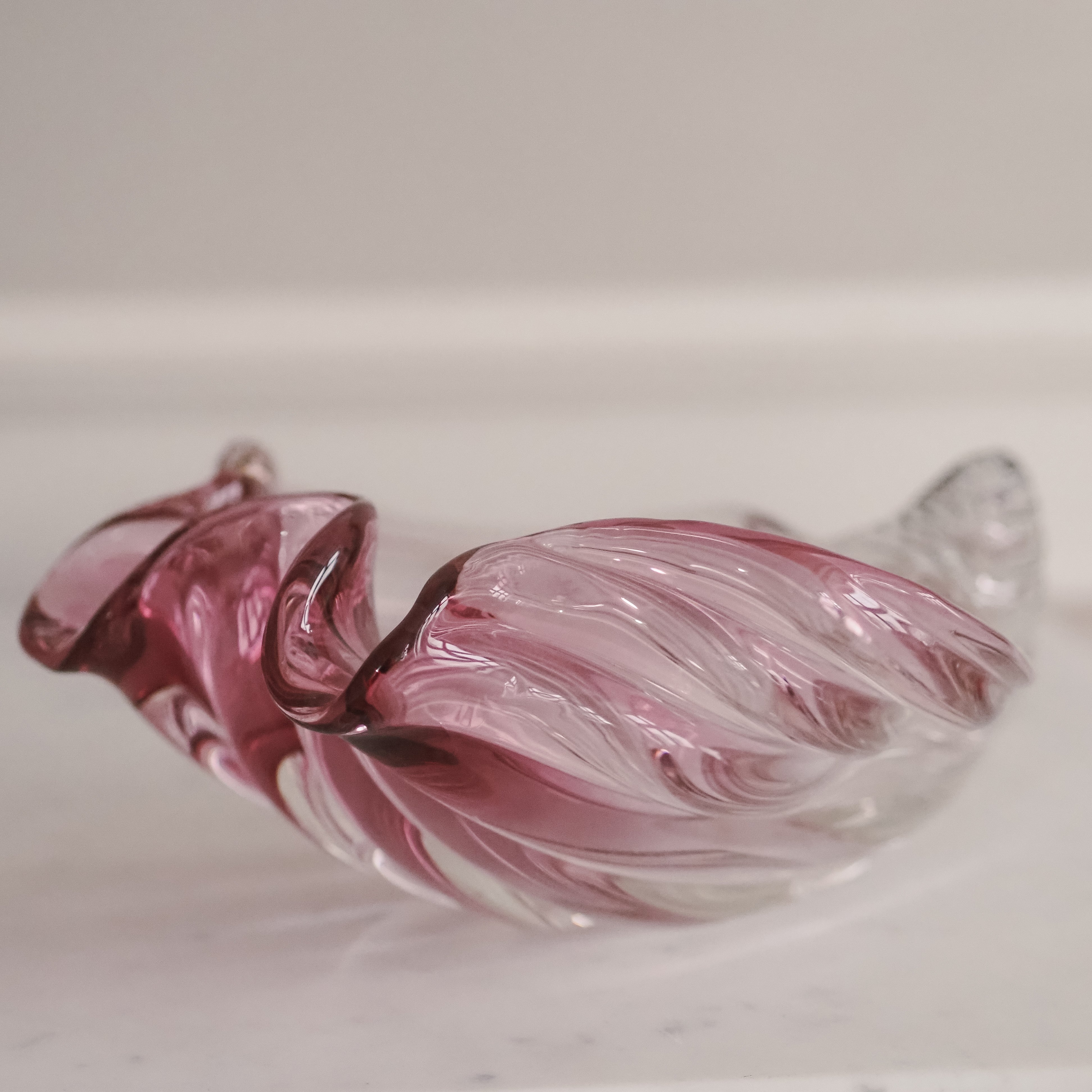 Kunstglas-Schale · organische Muschelform im Murano-Stil