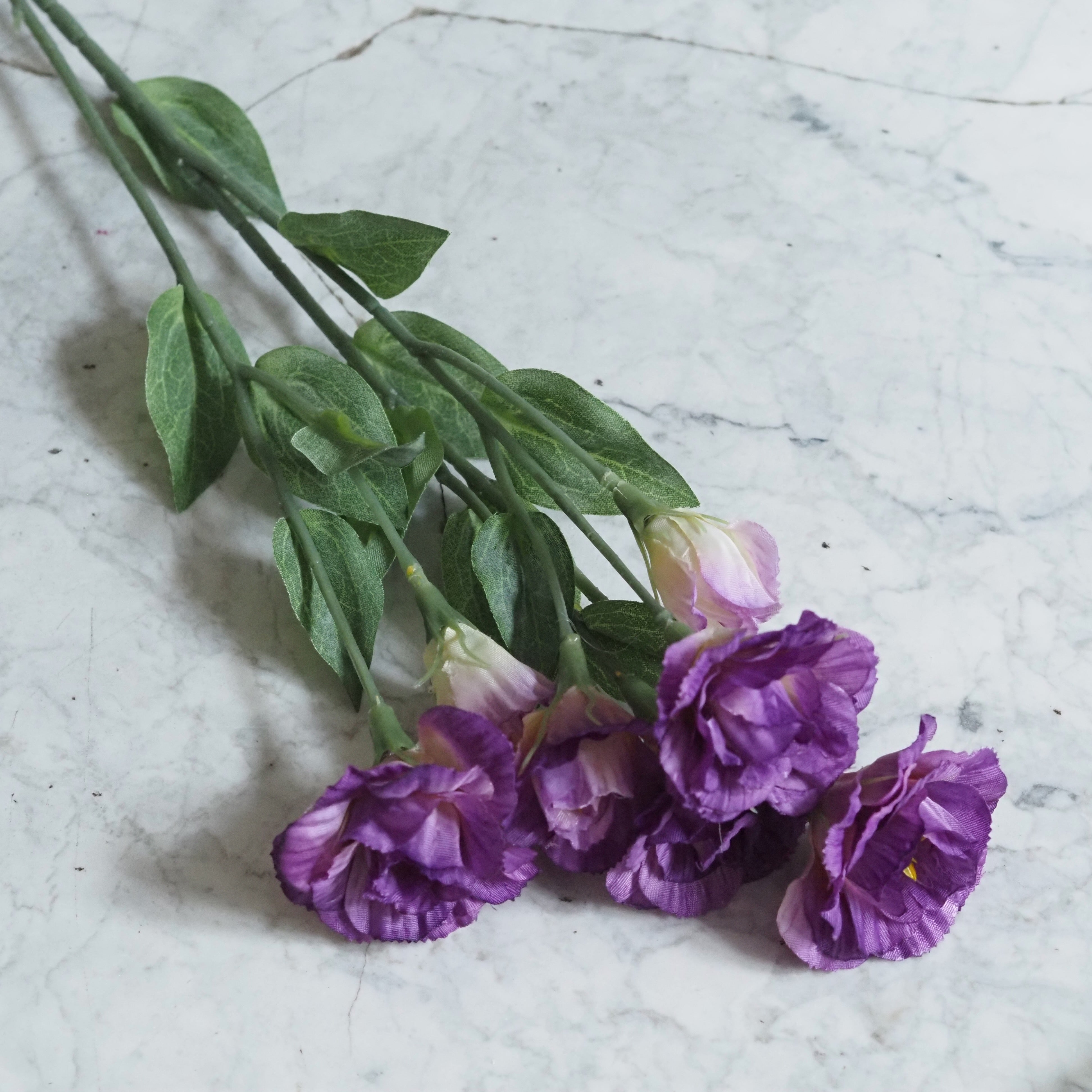 Lisianthus-Zweig Violett · Mehrblütiger Zweig mit Knospen, 71 cm