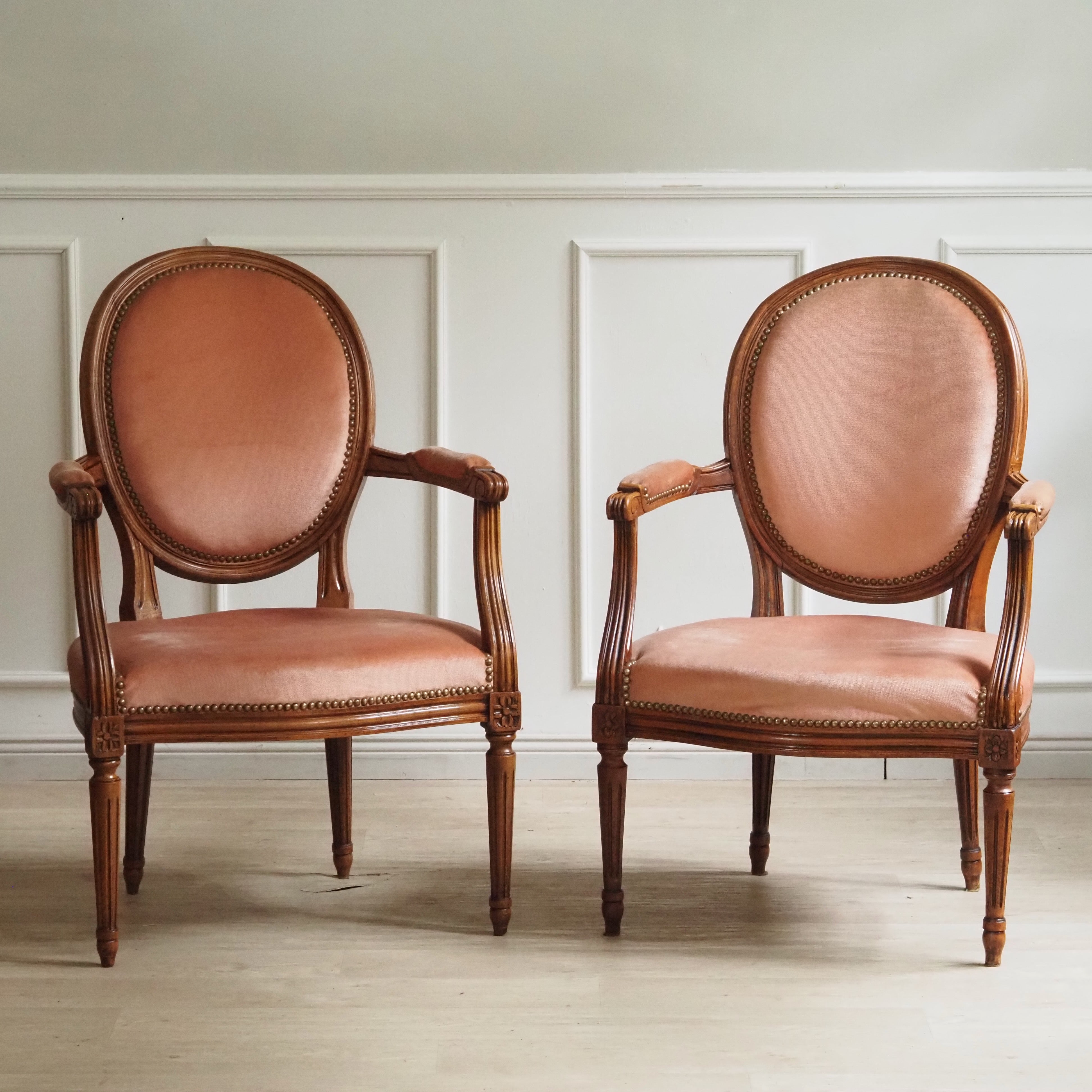 Louis XVI Sessel Paar Fauteuil rosa Samt antik um 1900