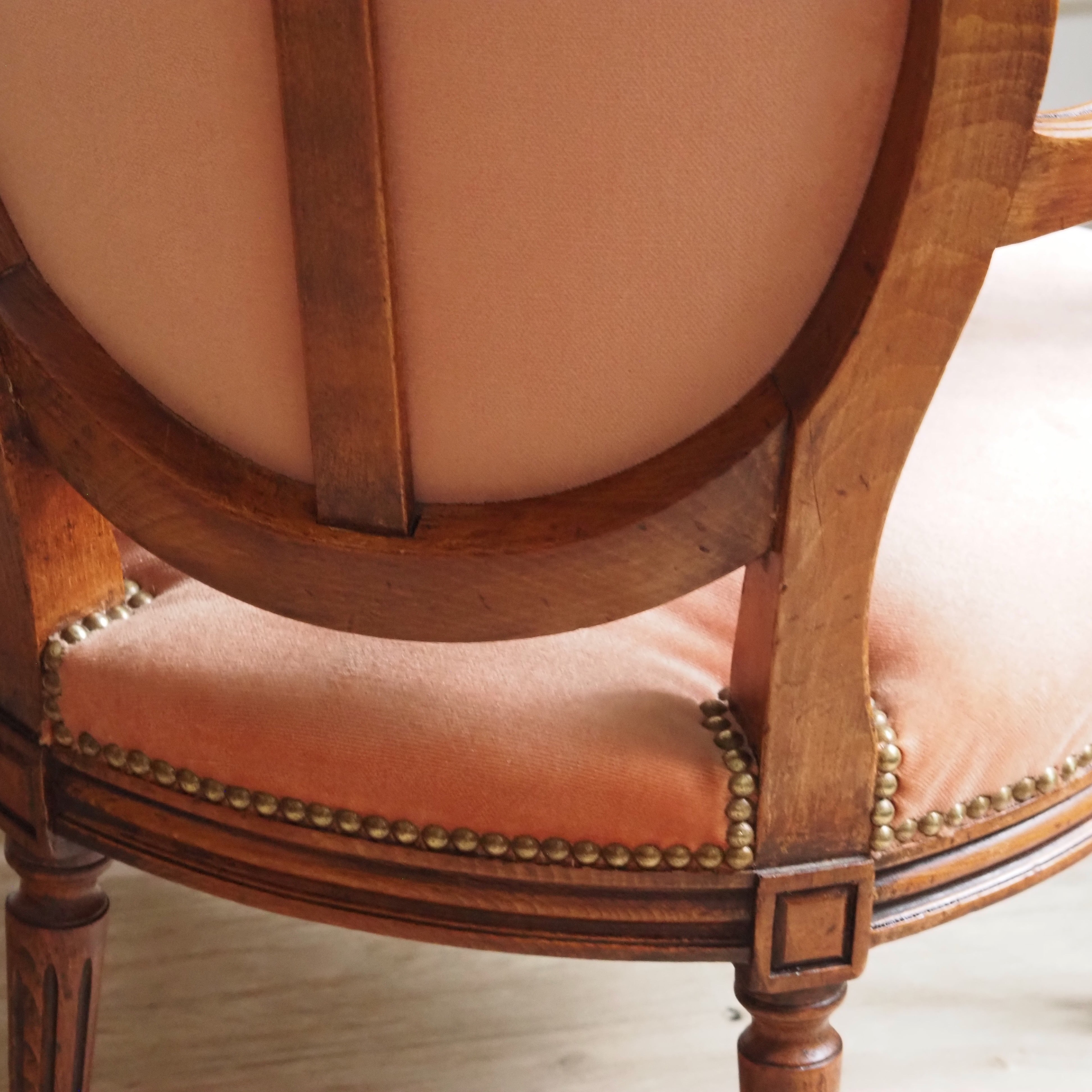 Louis XVI Sessel Paar Fauteuil rosa Samt antik um 1900