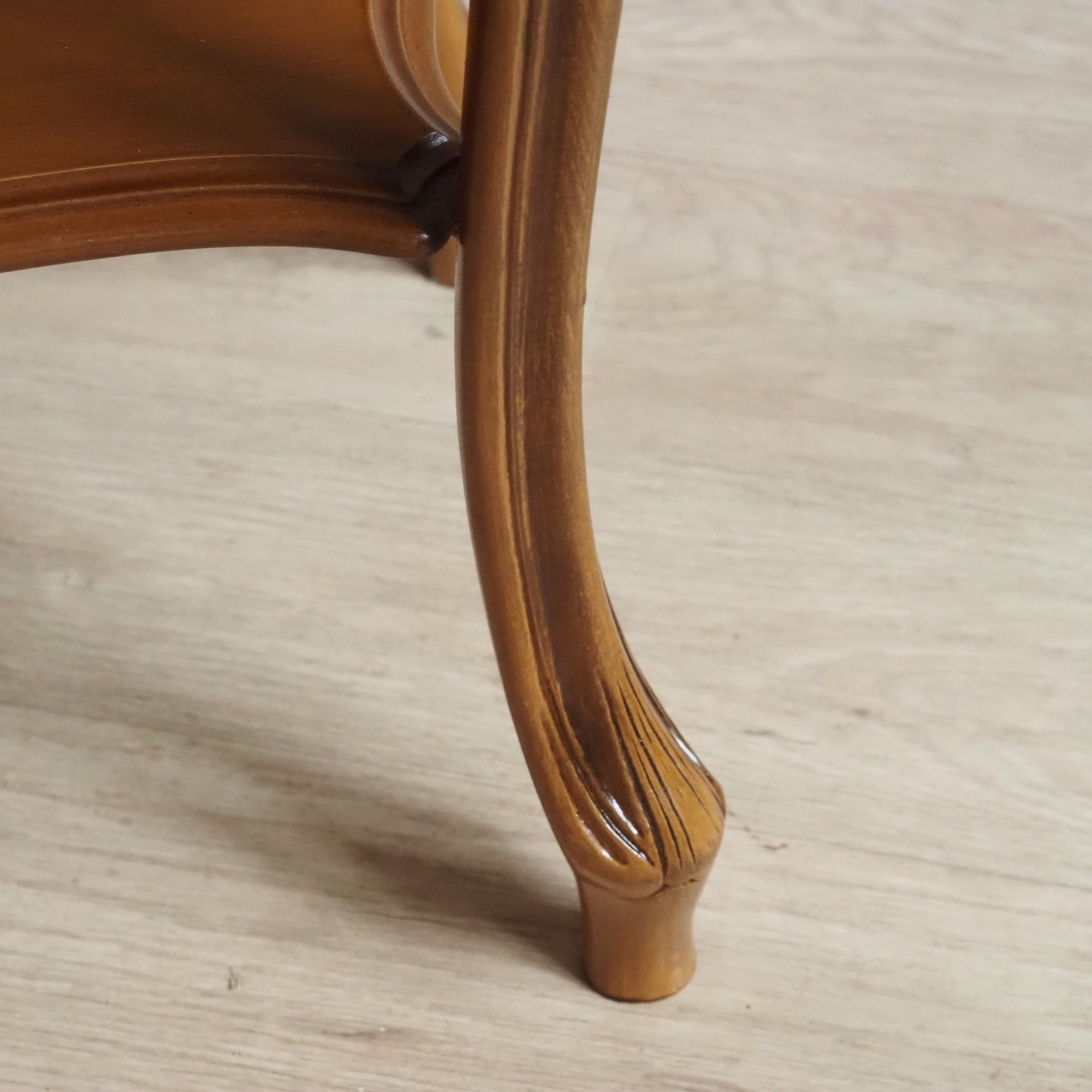 Beistelltisch Louis-XV-Stil Holz mit Marmorplatte und Ablage