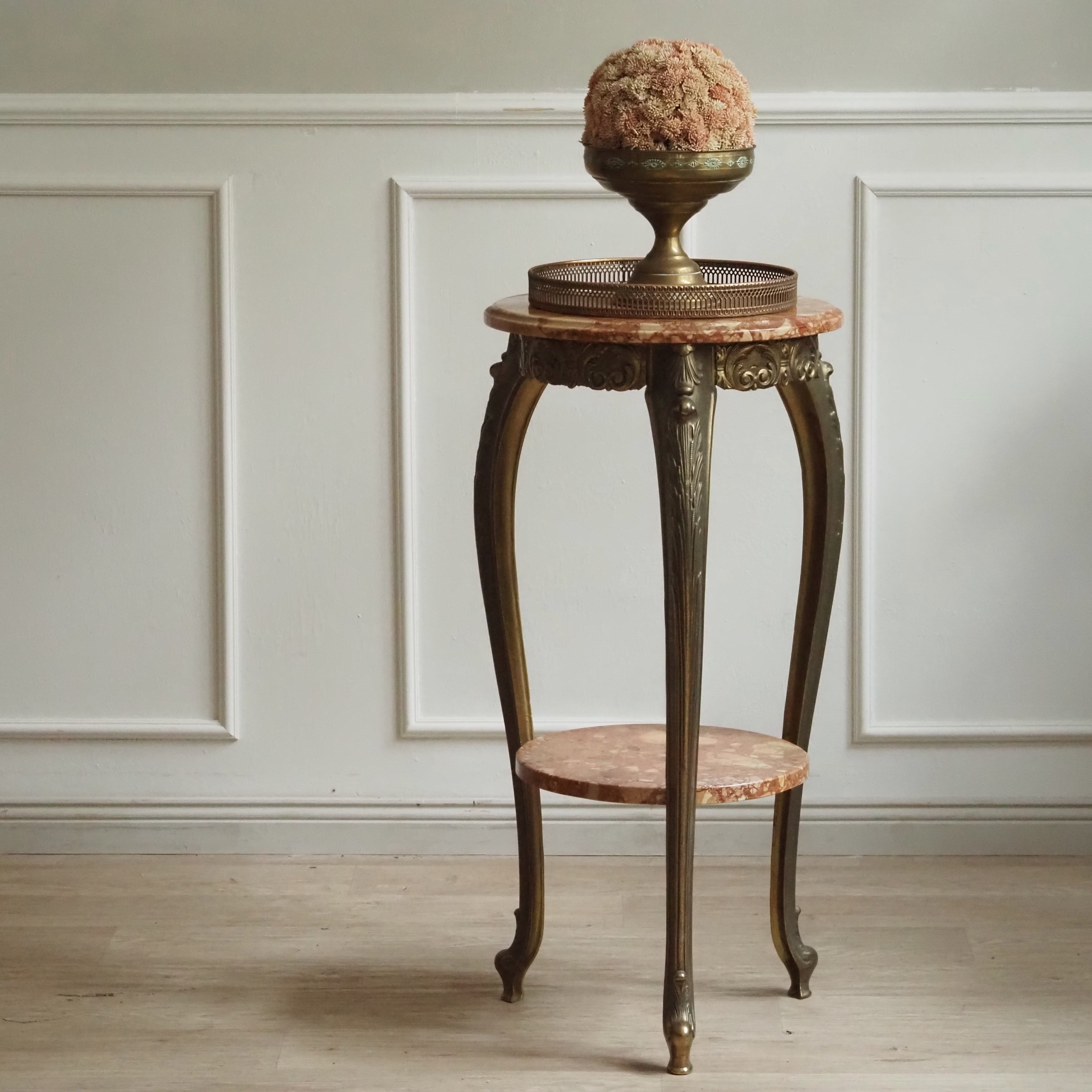 Gueridon Beistelltisch Louis-XV-Stil Messing Marmor