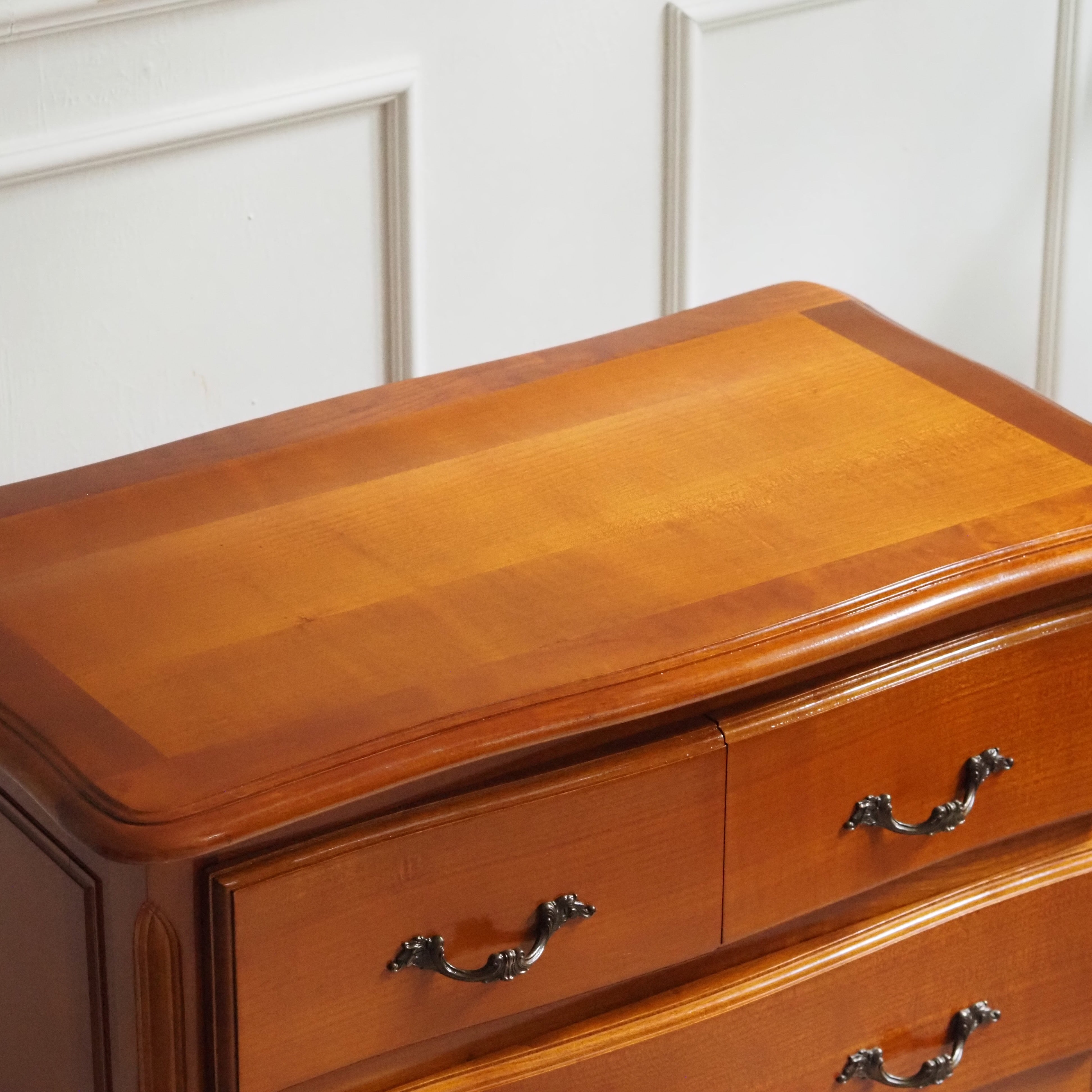 Louis-XV-Kommode 3 Schubladen geschwungene Beine kirschbaumfarben