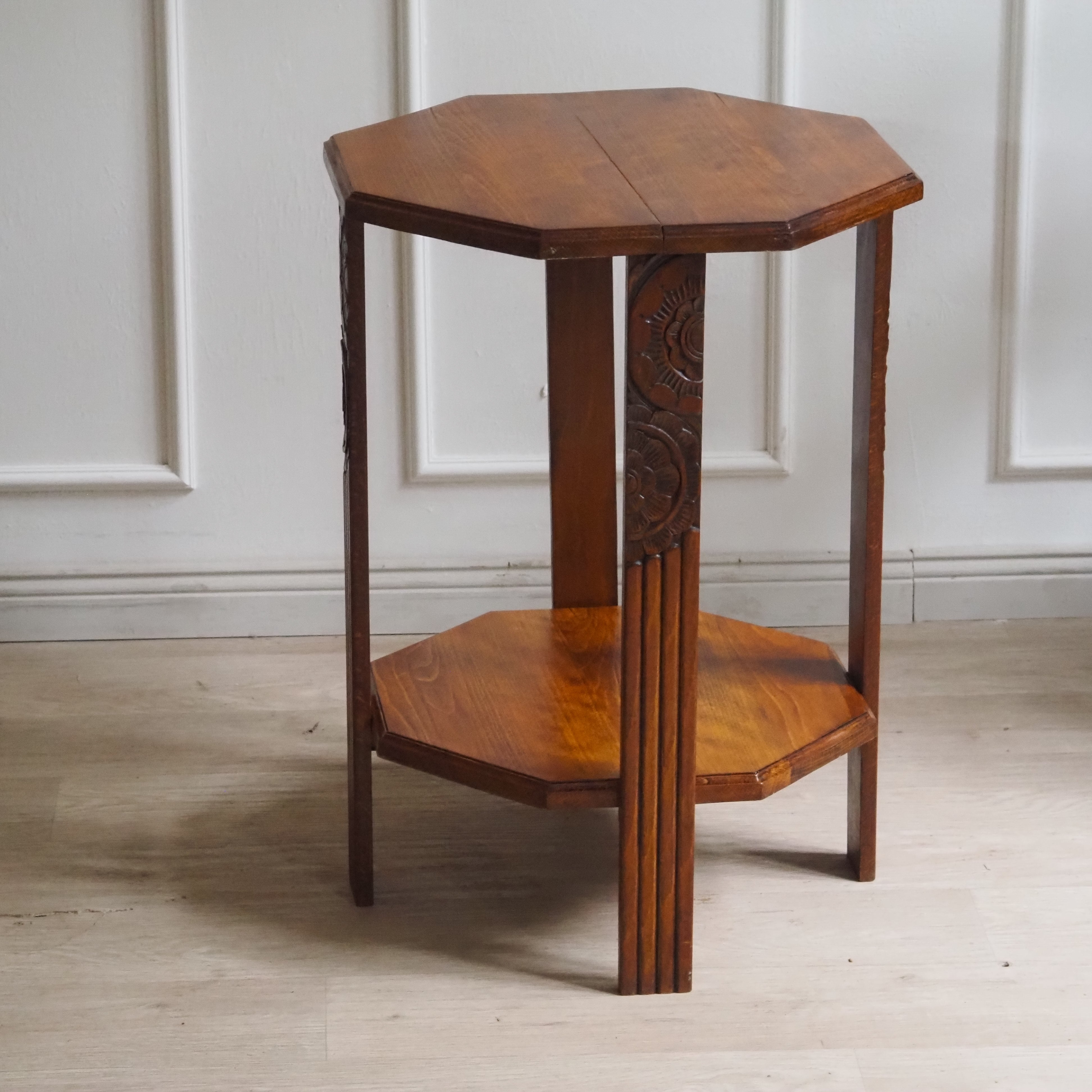 Art-Déco Beistelltisch · achteckig · um 1920, Vintage Sofatisch Eiche