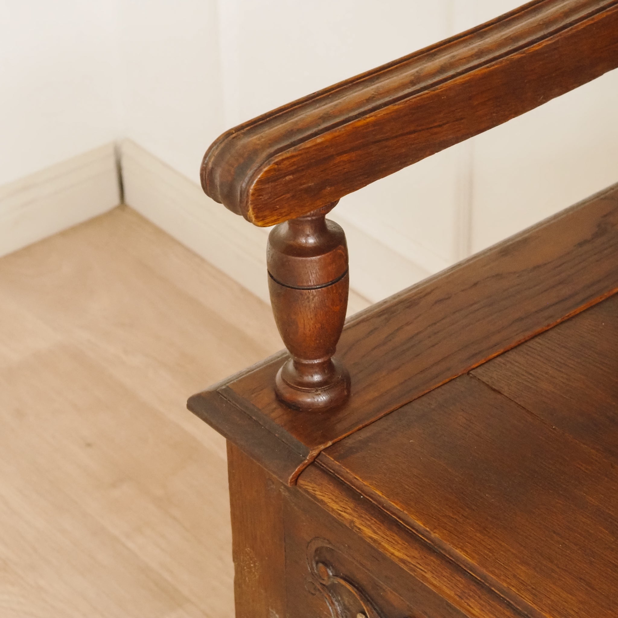 Antike Garderobenbank aus Eiche mit Spiegel um 1900 - Gründerzeit Flurgarderobe