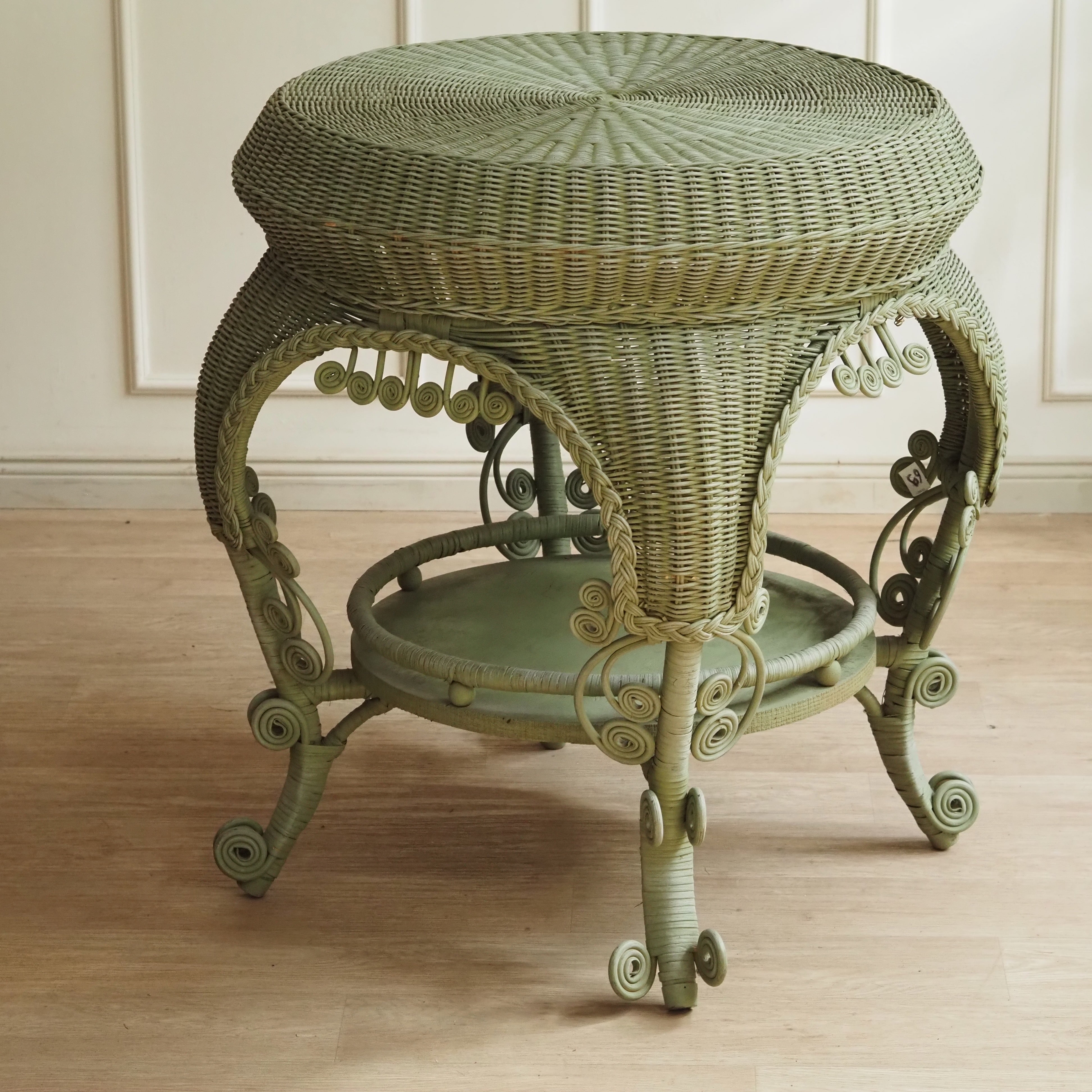 Viktorianischer Beistelltisch Rattan um 1900