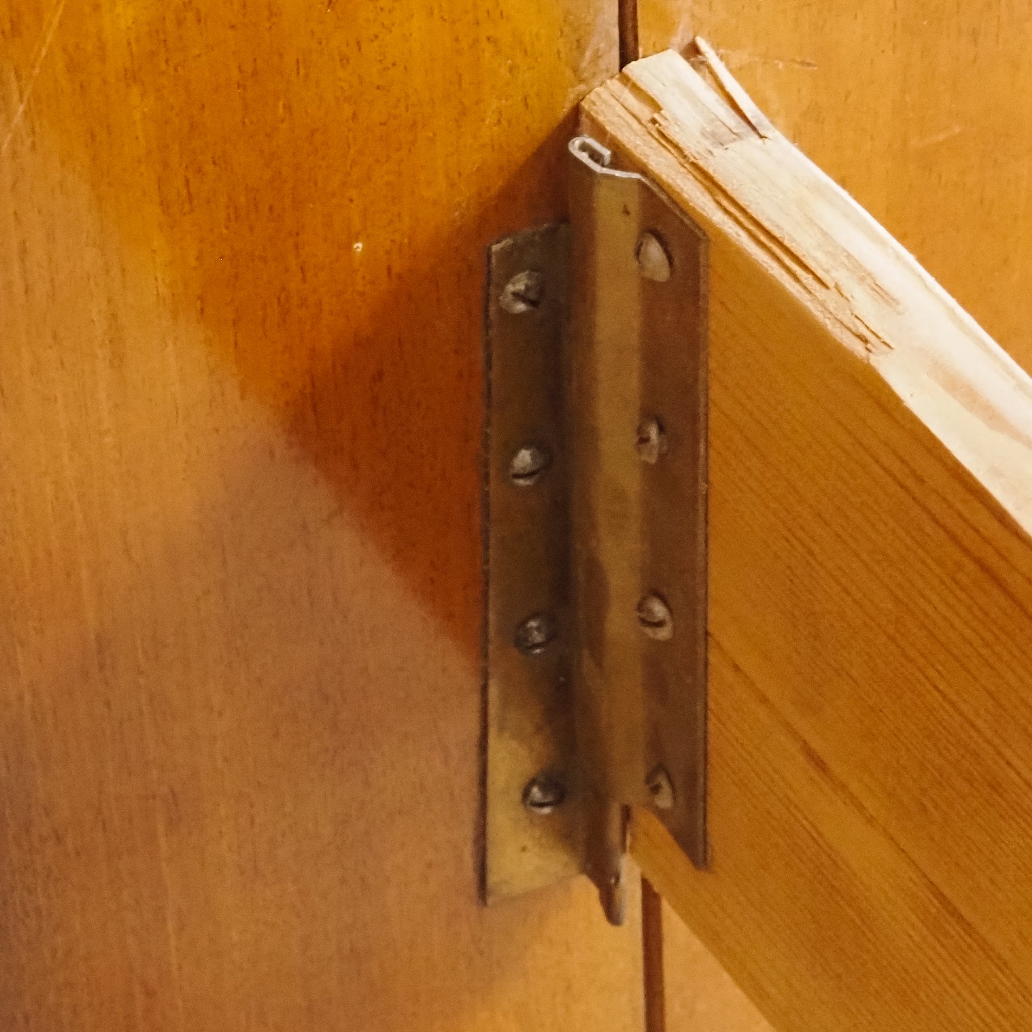 Doppelbett Design Halabala mit schwebenden Nachtkästchen - Art Déco Übergang Midcentury