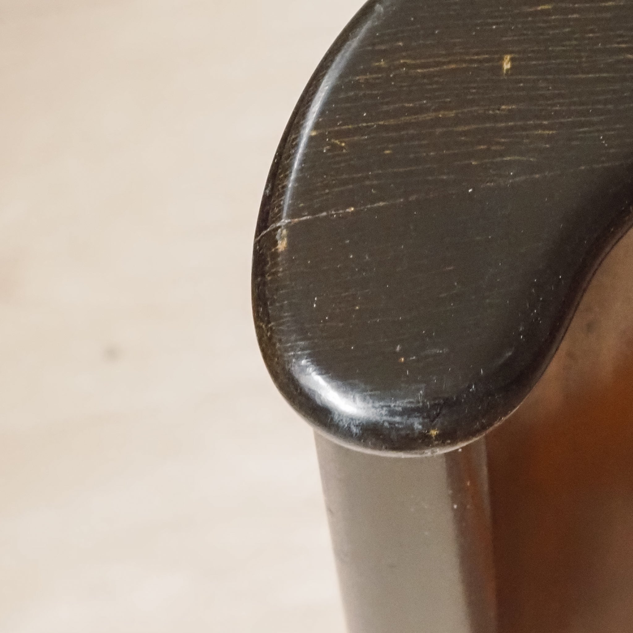 Doppelbett Design Halabala mit schwebenden Nachtkästchen - Art Déco Übergang Midcentury