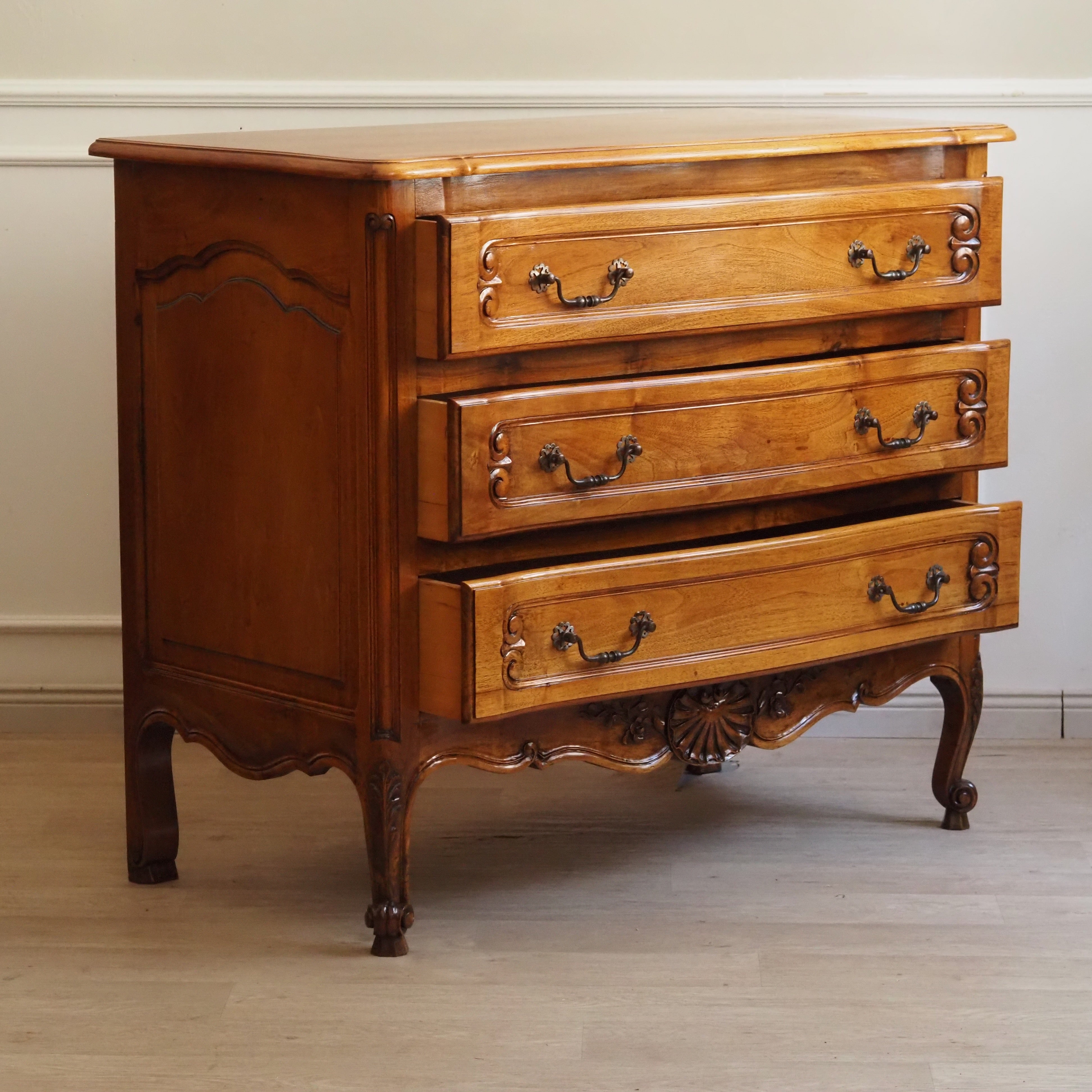 Kommode Louis XV Stil Rüster um 1900