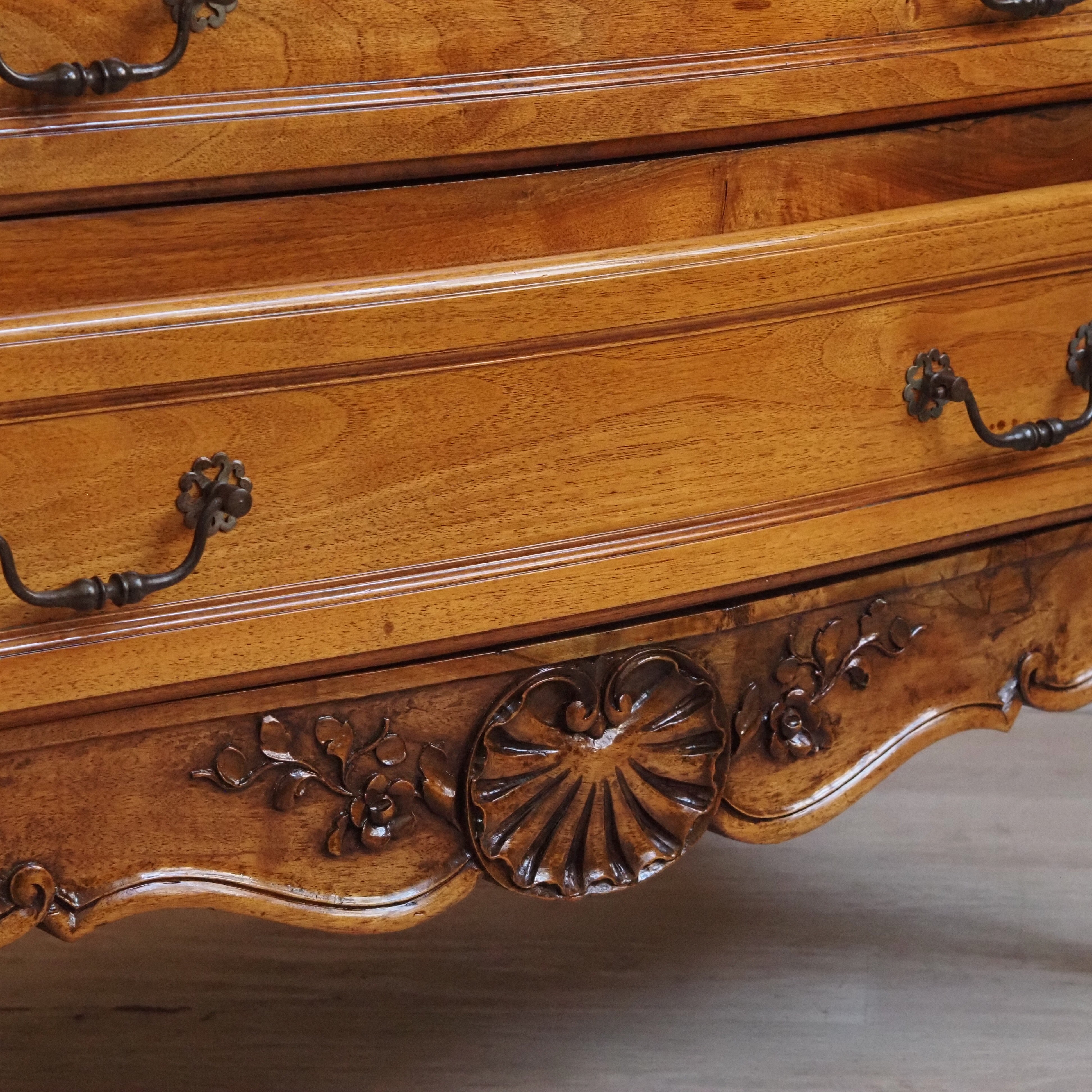 Kommode Louis XV Stil Rüster um 1900