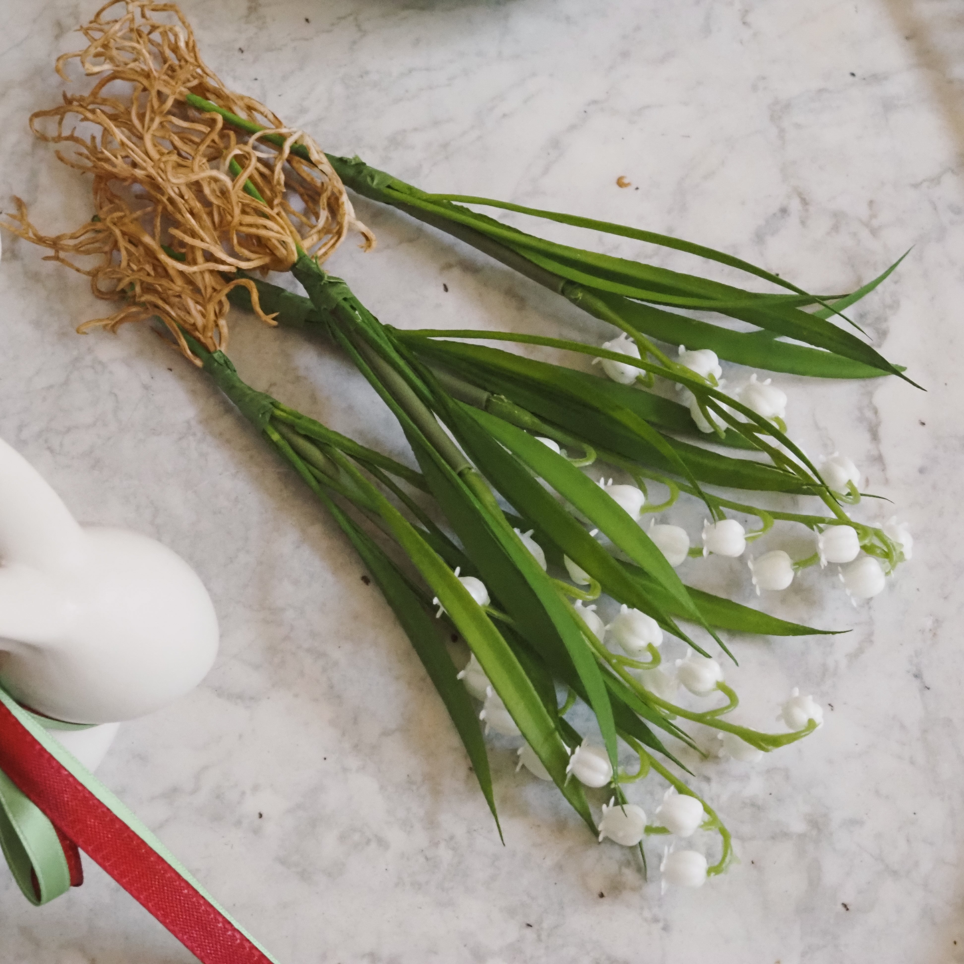 Maiglöckchenzweige mit Wurzel · botanische Frühlingsdekoration, Kunstblume