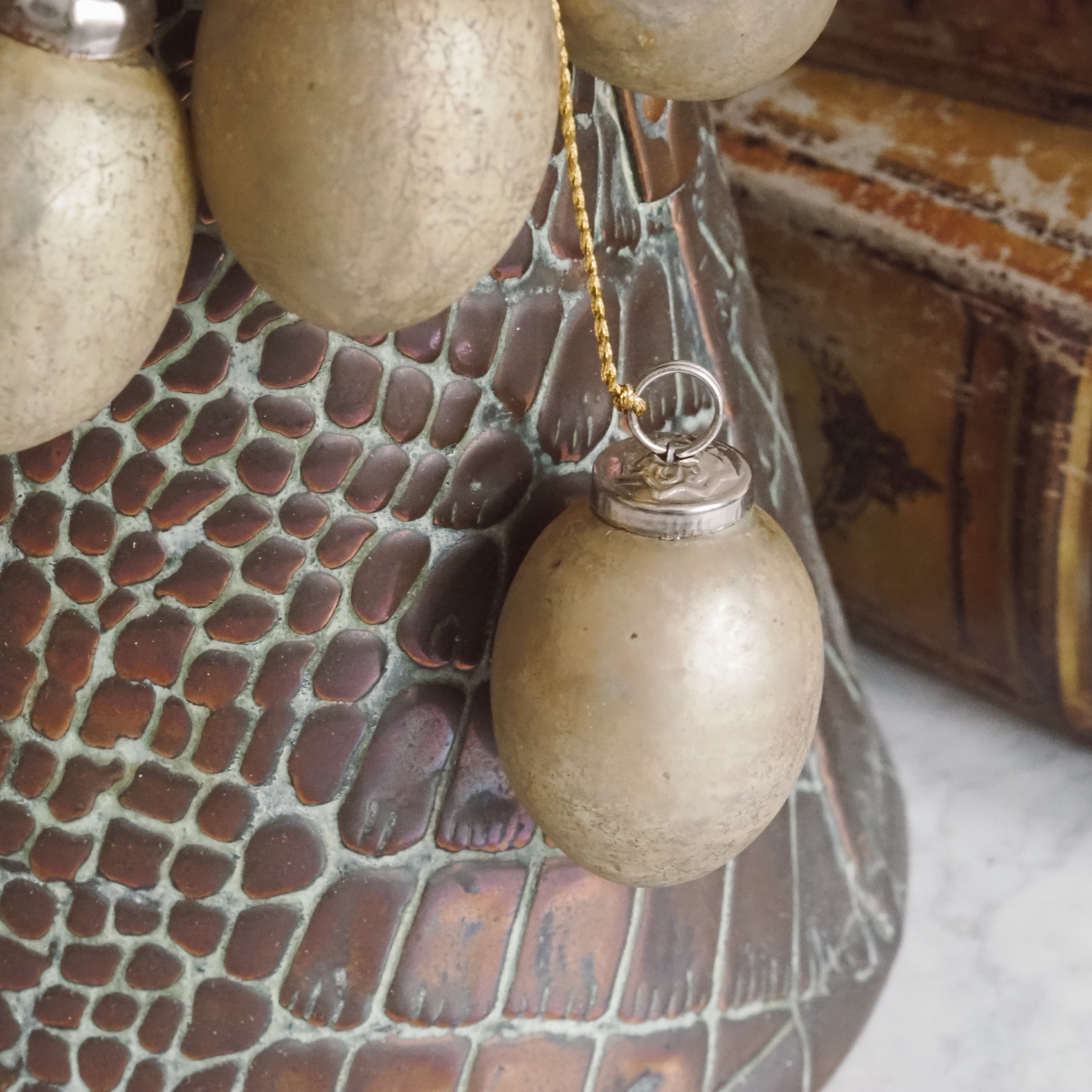 Glaseier Bündel · Altgold · saisonaler Anhänger