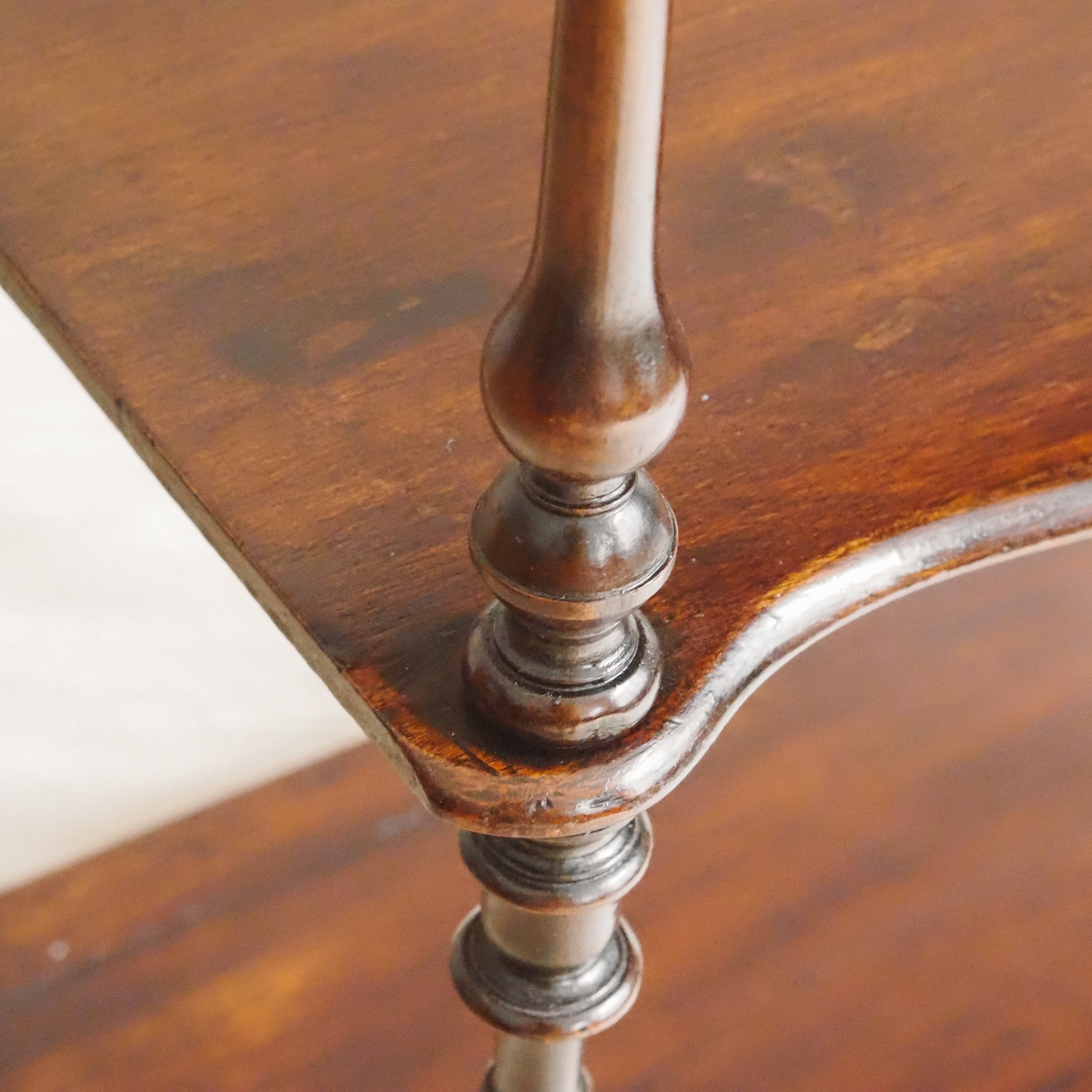 Etagere Louis Philippe um 1860 – Regal mit 3 Ebenen