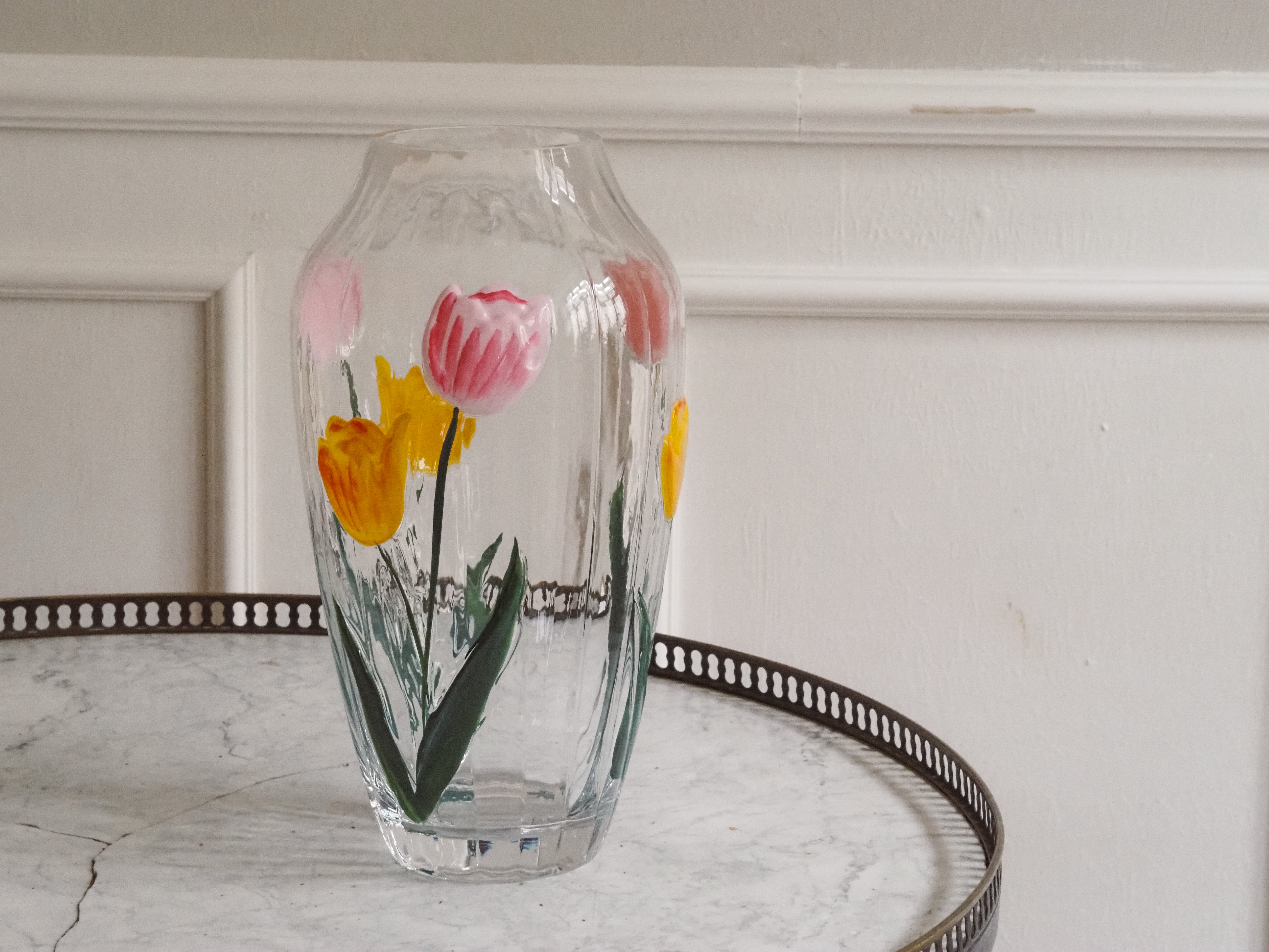 Glasvase mit Tulpenmotiv / Große Blumenvase Klarglas