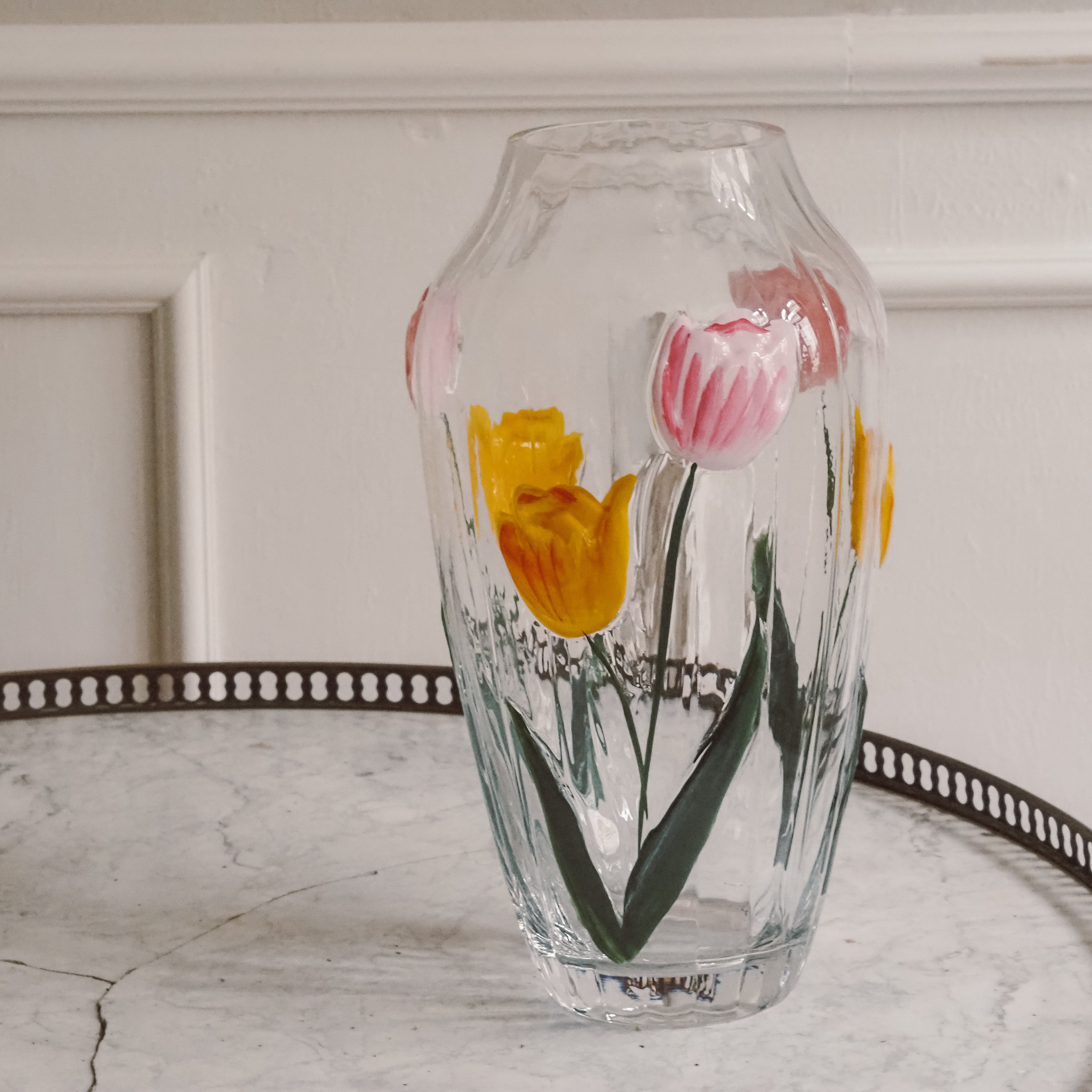 Glasvase mit Tulpenmotiv / Große Blumenvase Klarglas