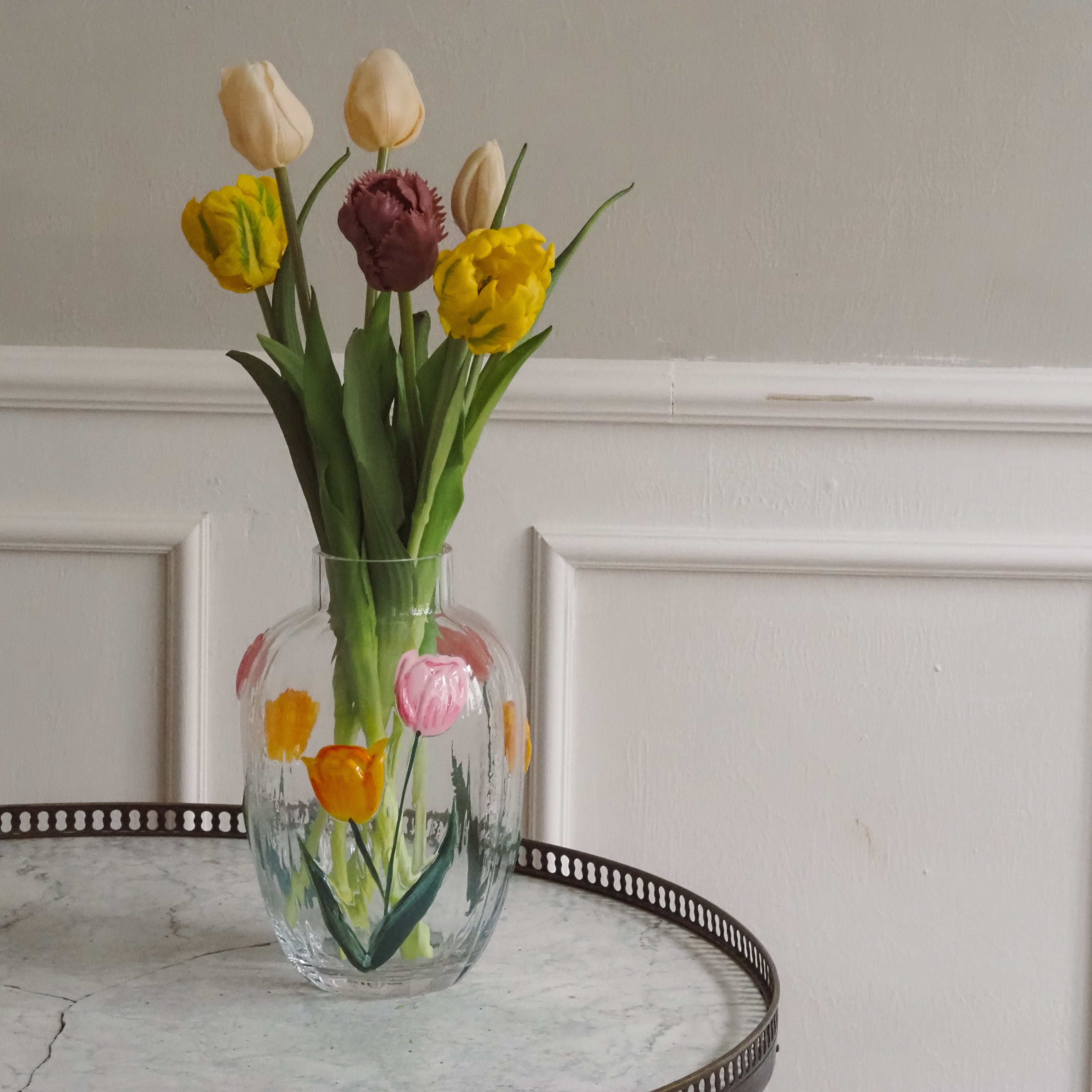 Glasvase mit Tulpenmotiv / Große Blumenvase Klarglas