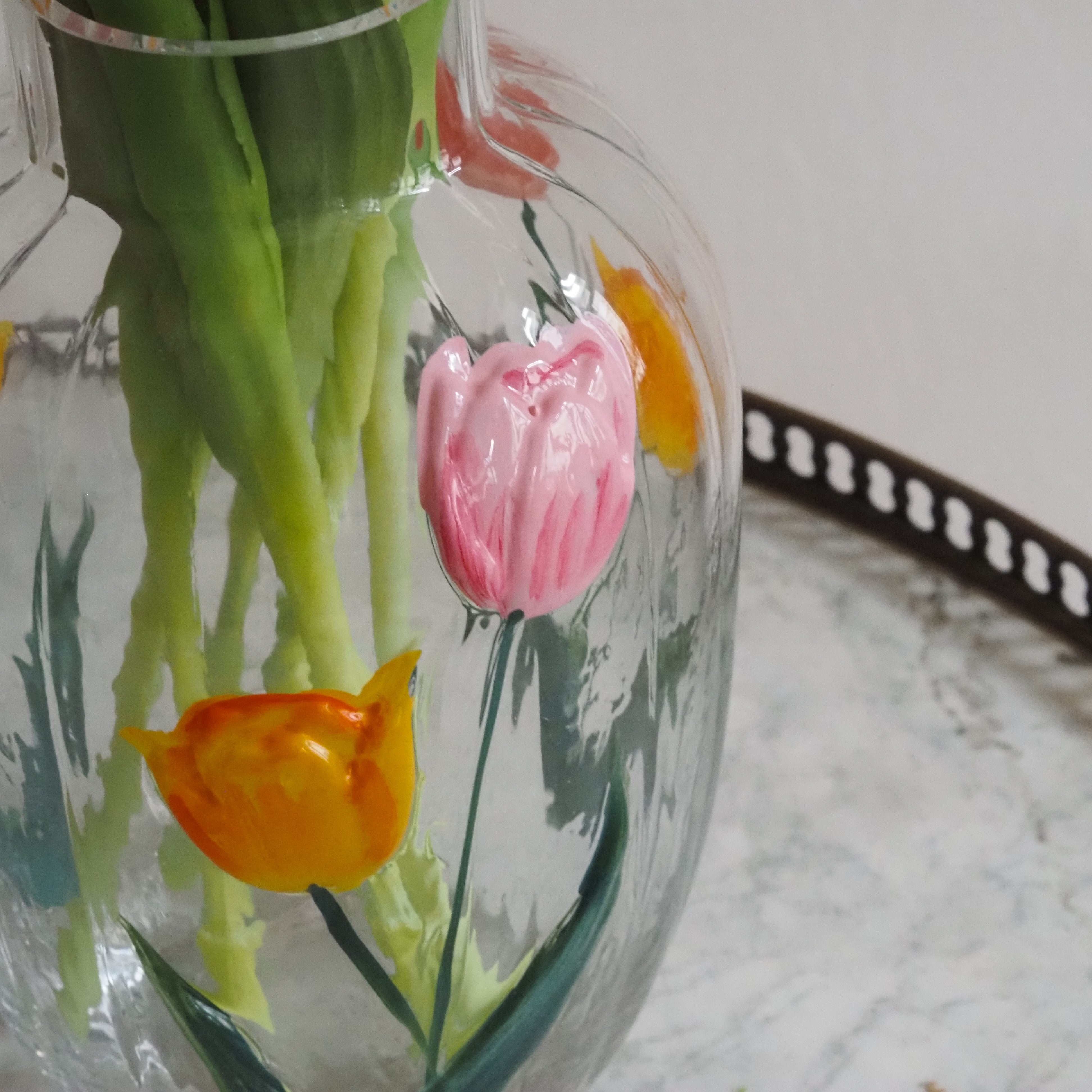 Glasvase mit Tulpenmotiv / Große Blumenvase Klarglas