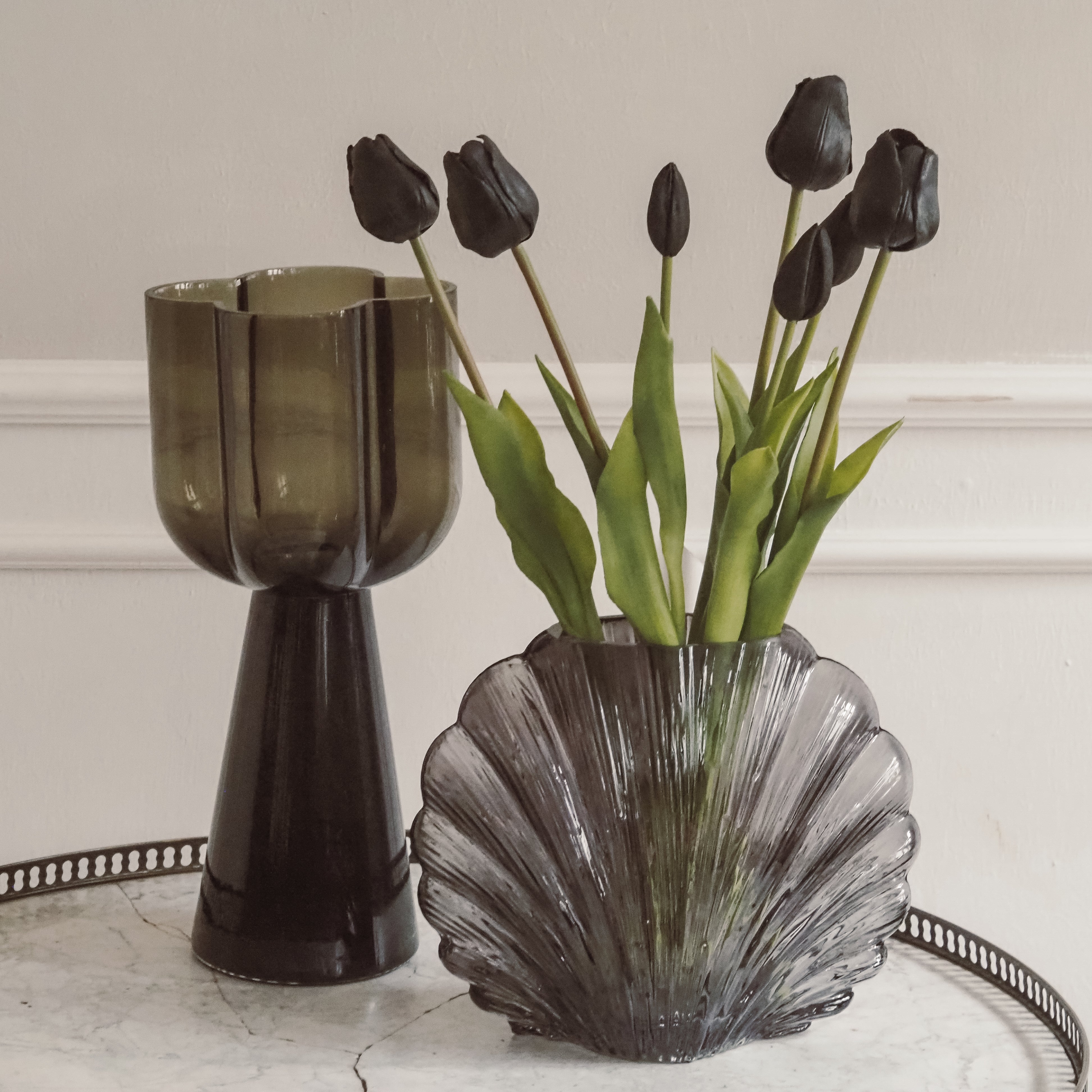 Tulpenbund in schwarz · Schwarze Kunstblumen Tulpen · 7 Stiele Bund