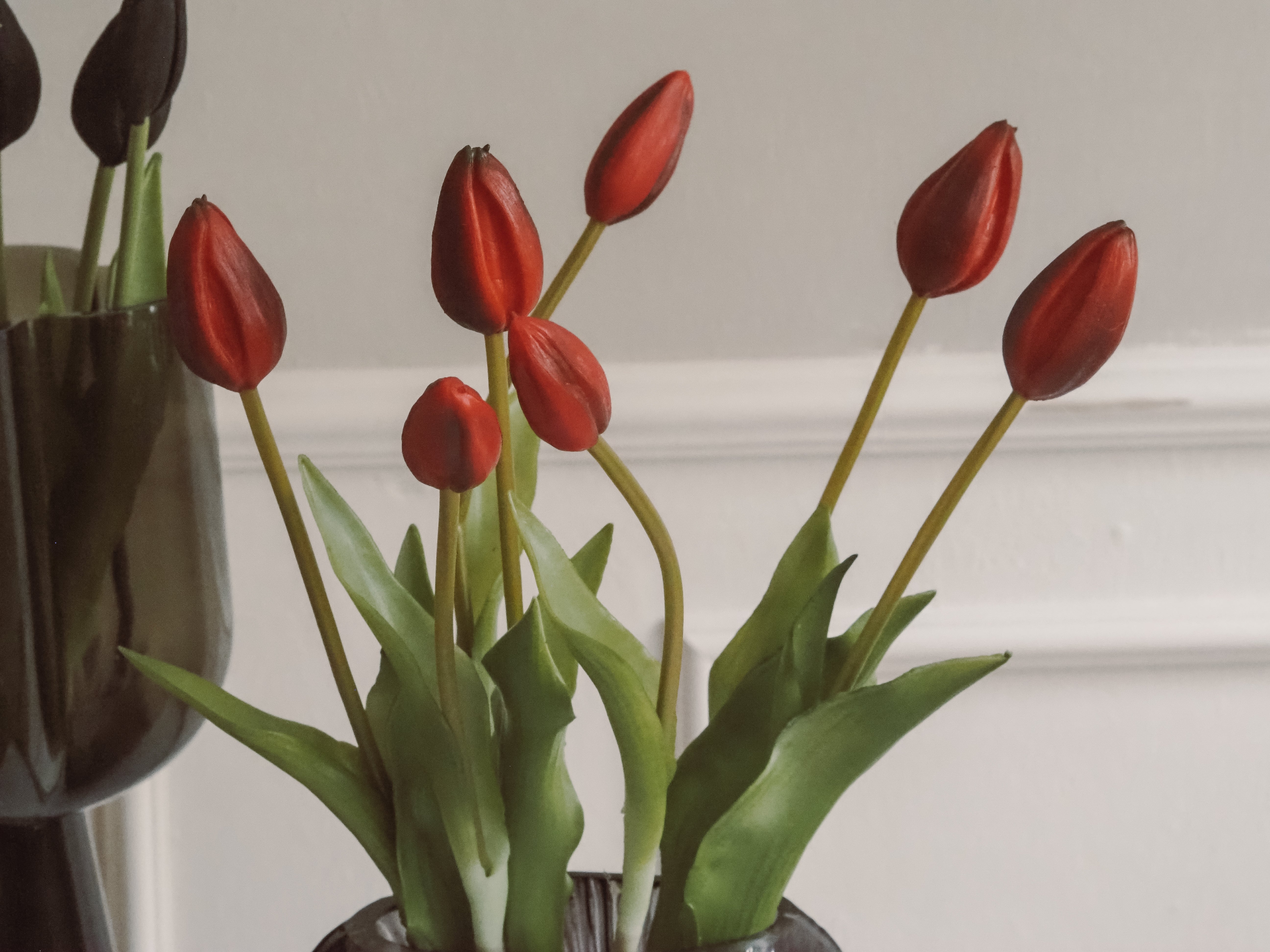 Tulpe · dunkles Rot · realistische Kunstblume, Tulpenbund