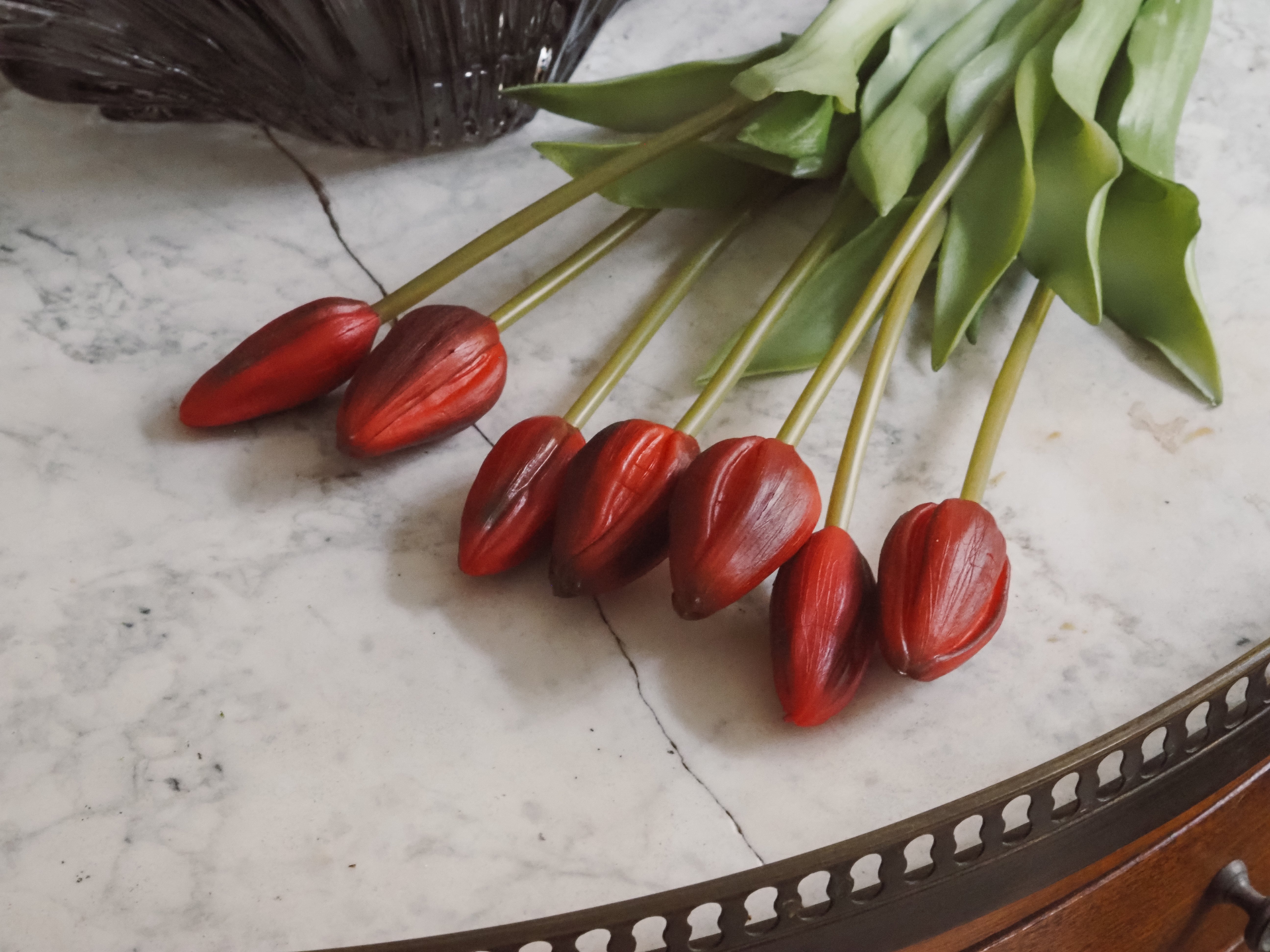 Tulpe · dunkles Rot · realistische Kunstblume, Tulpenbund