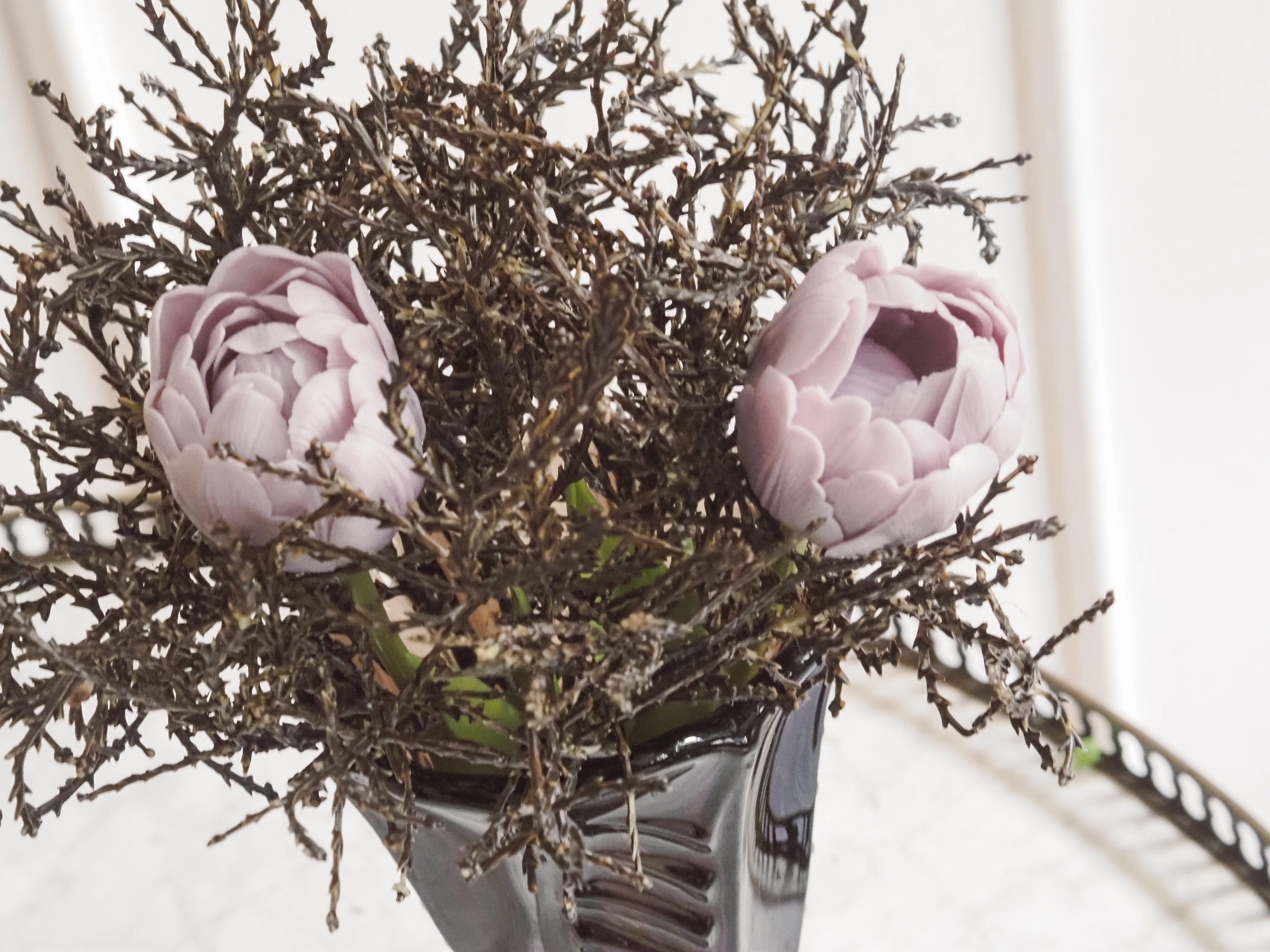 Tulpenbündel · Botanisch inspirierte Frühlingsfloristik, Kunstblumen Tulpen