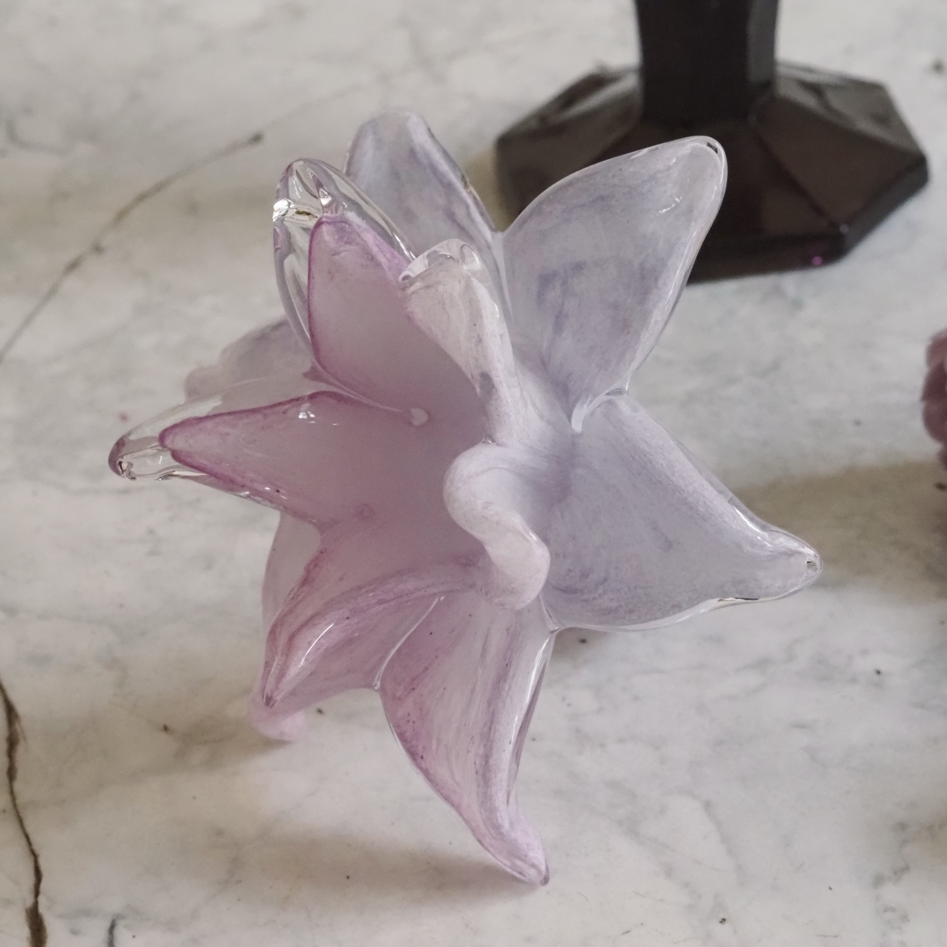 Glasblüte Lila · Organische Moderne · Dekoratives Objekt, Glasblume violett