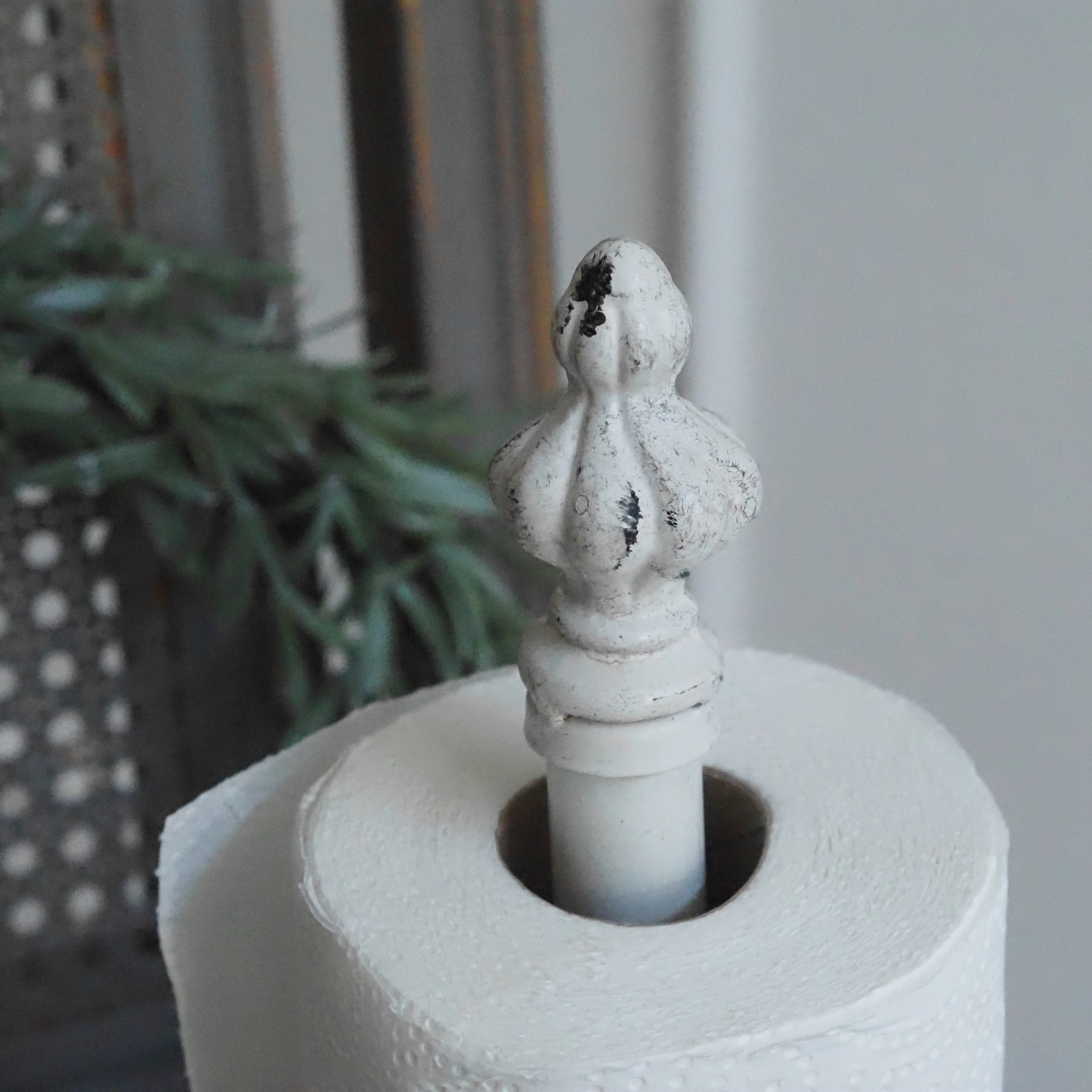 Küchenrollenhalter Weiß · Gusseisen im Landhausstil