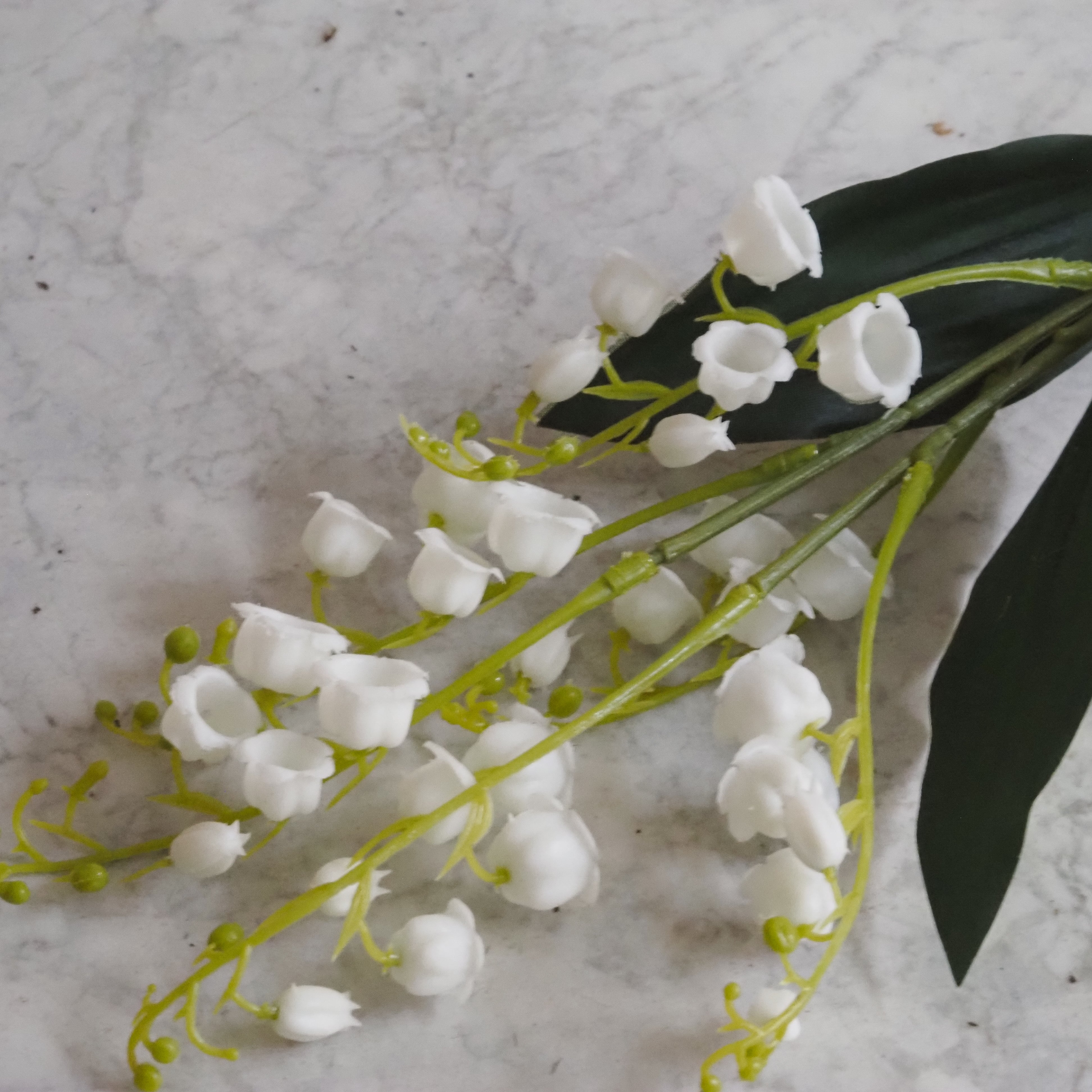 Maiglöckchenzweig · botanische Replik / Frühlingsdekoration Kunstblume