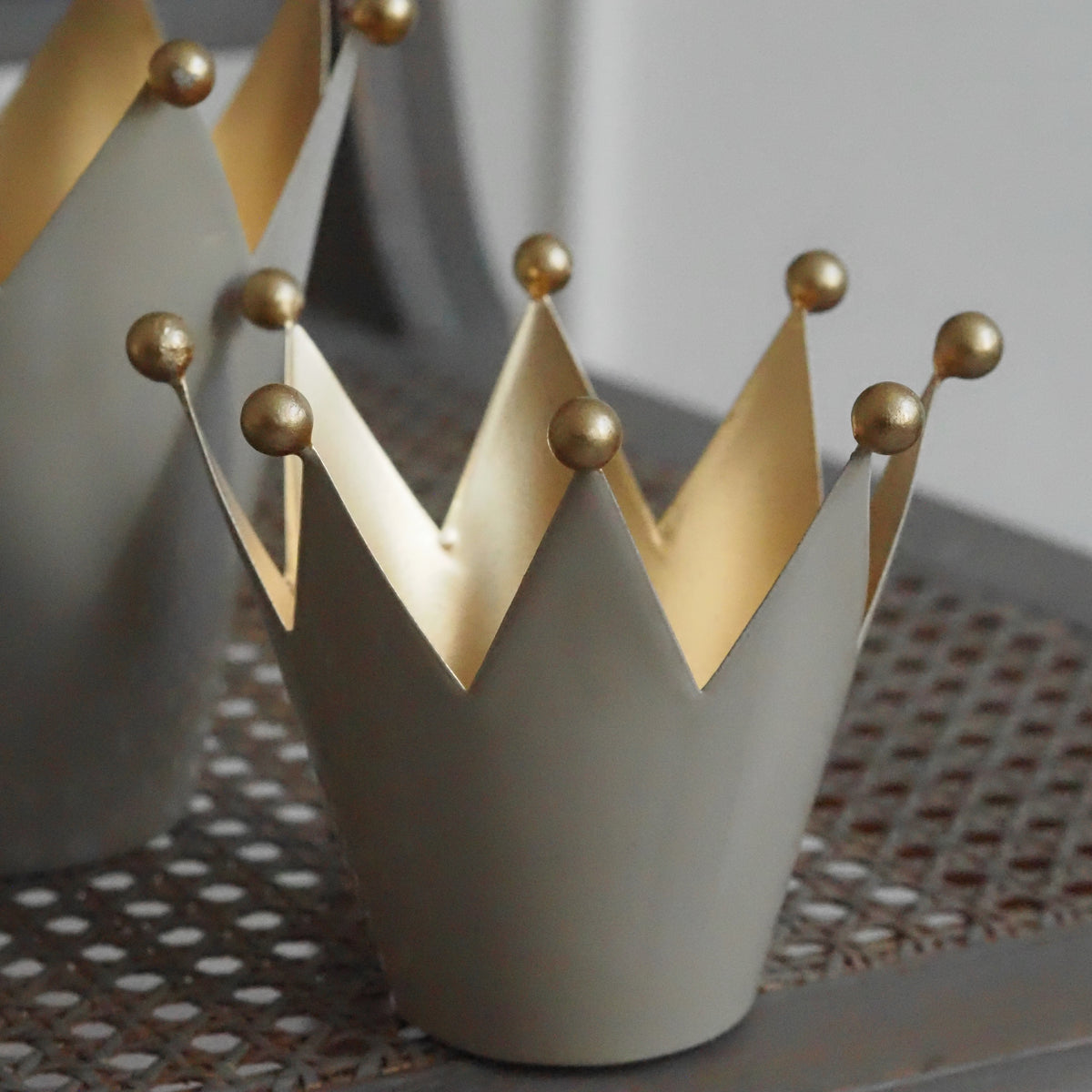 Metallkrone 3er Set · Teelichthalter Taupe Goldfarben