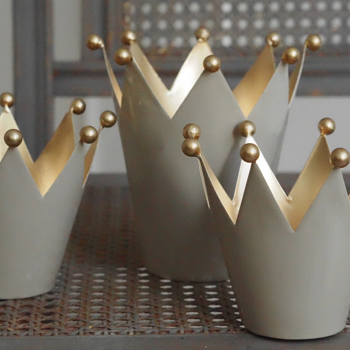 Metallkrone 3er Set · Teelichthalter Taupe Goldfarben