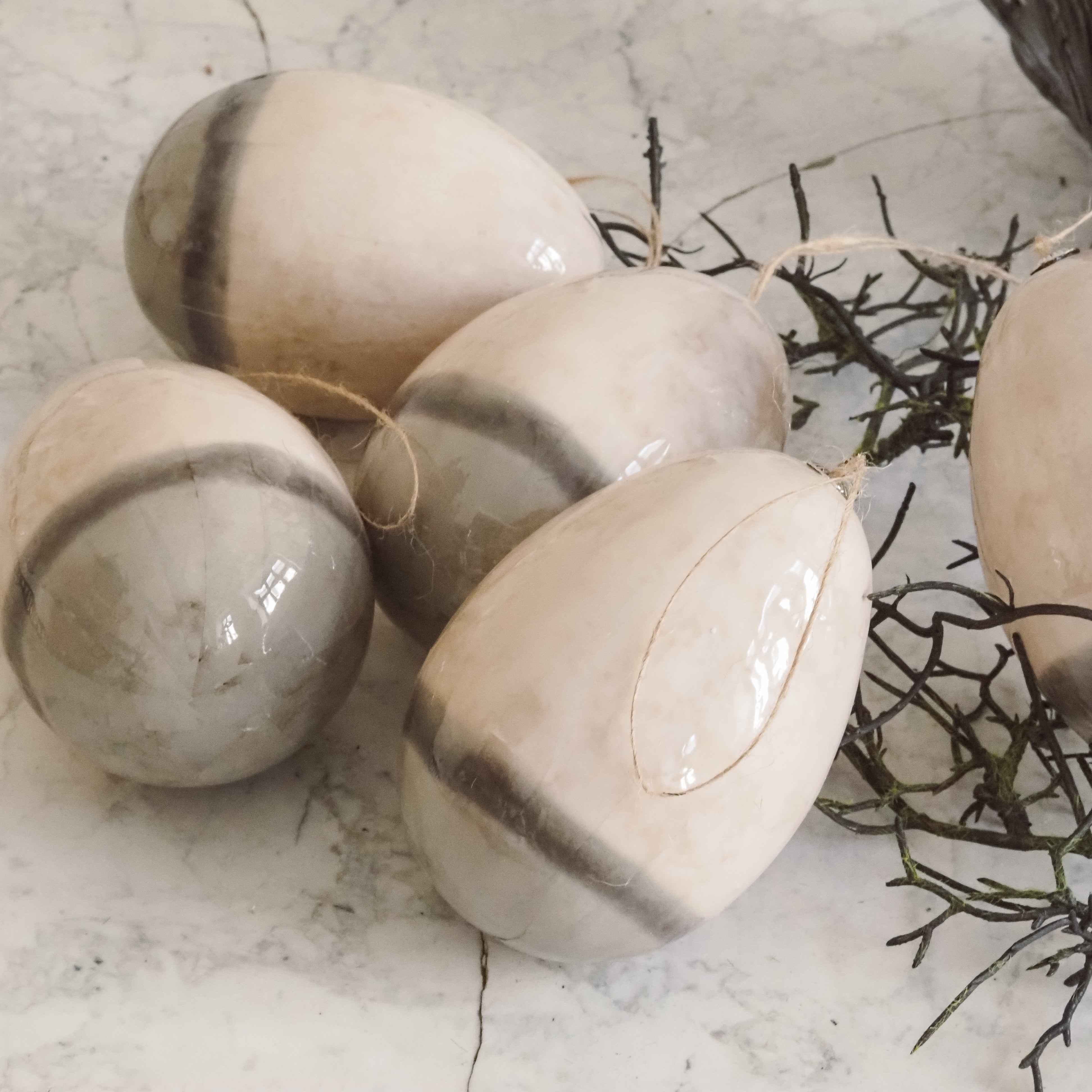 Dekoratives Ostereier-Set · Steinoptik Eier modern / Osterdeko