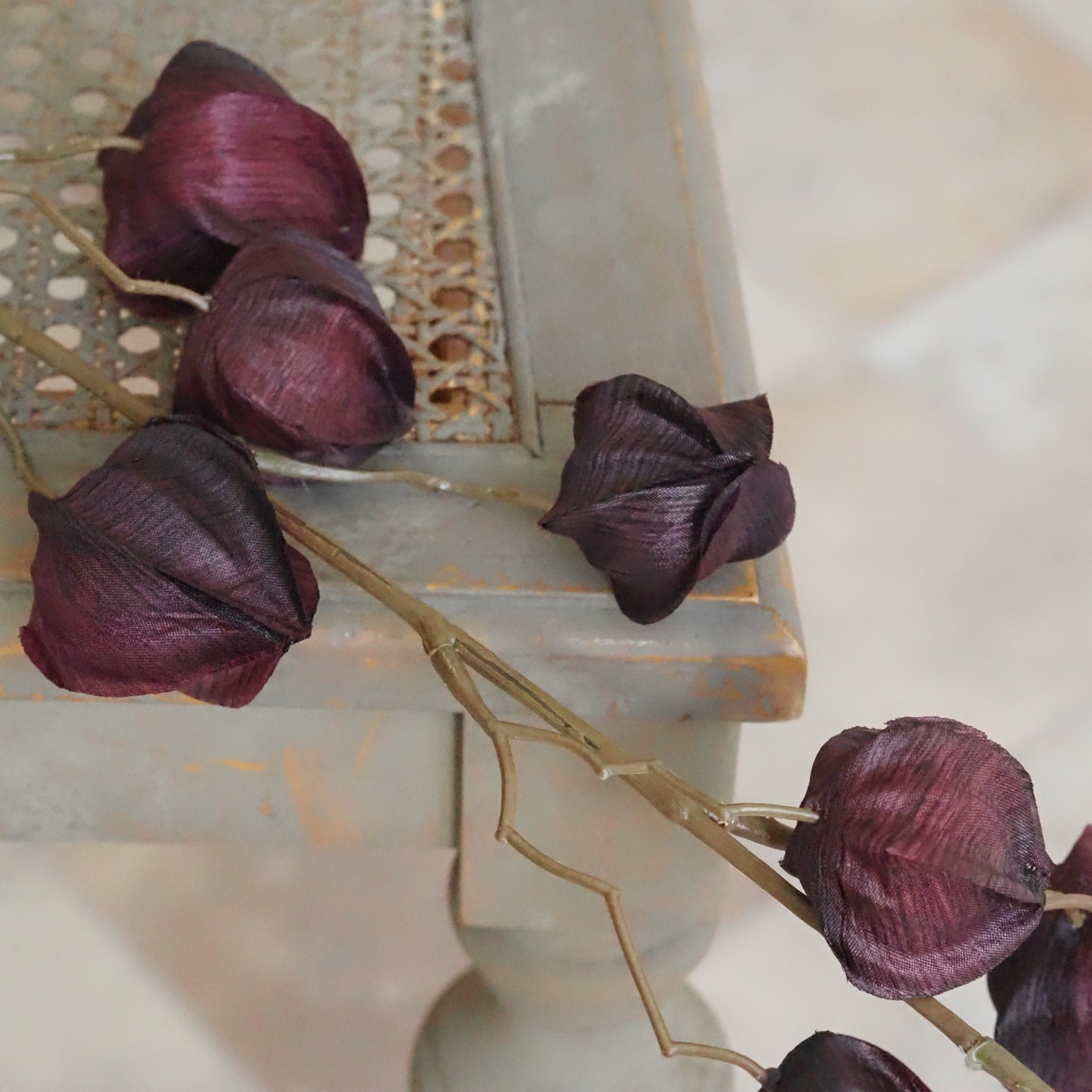 Physalis Zweig Aubergine · Lampions Seidenoptik Herbstdeko